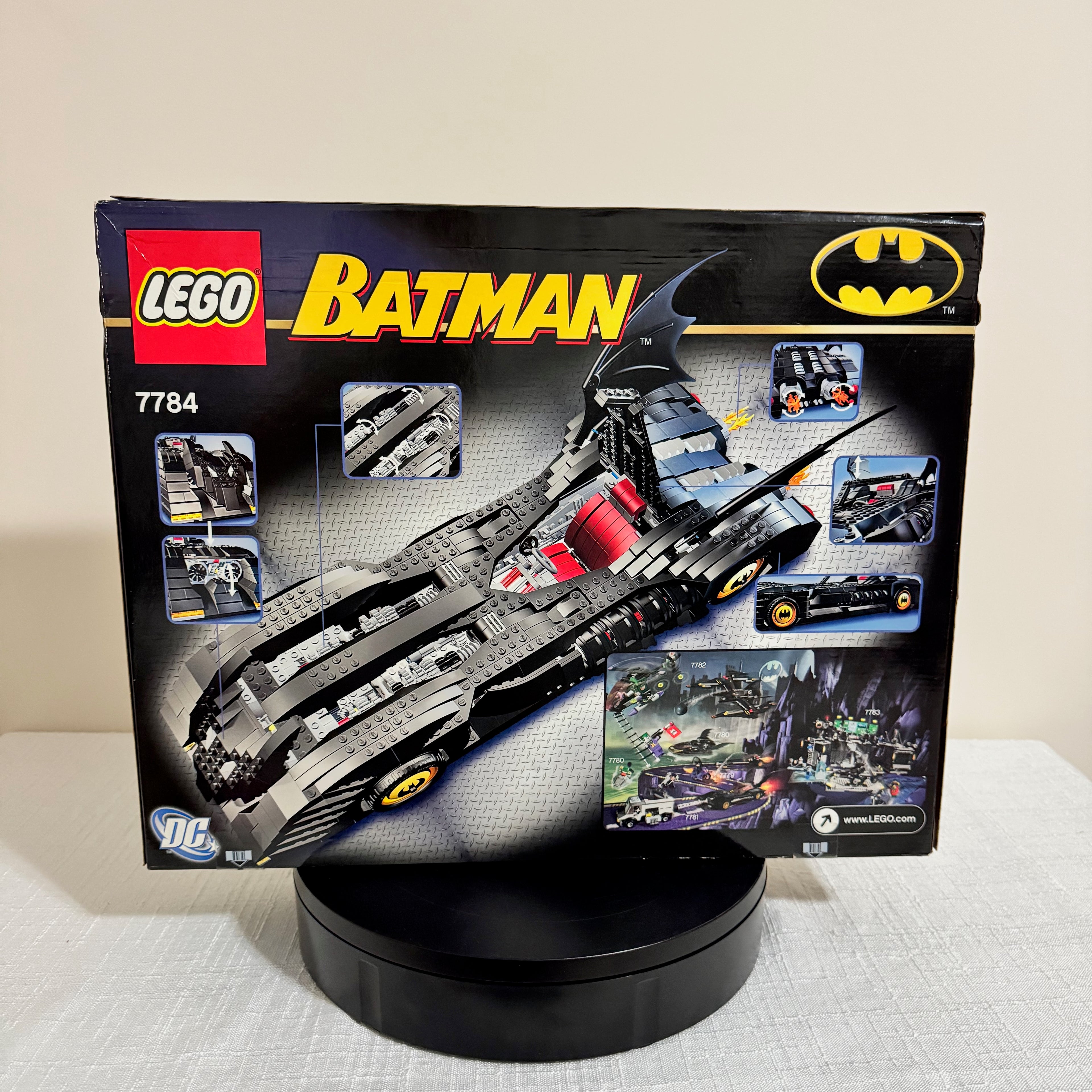 7784 (NISB) LEGO Batman The Batmobile Ultimate Collectors' Edition