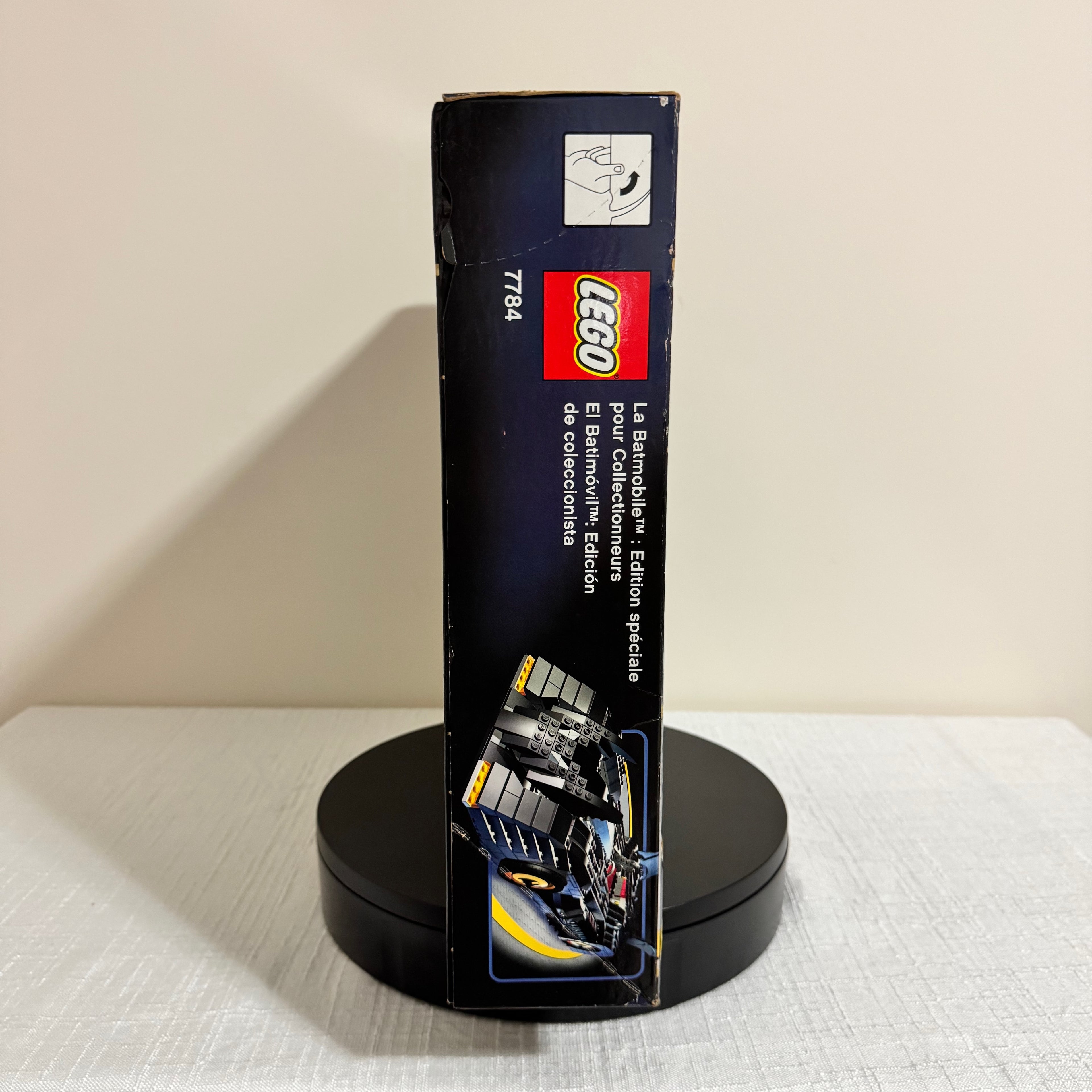 7784 (NISB) LEGO Batman The Batmobile Ultimate Collectors' Edition