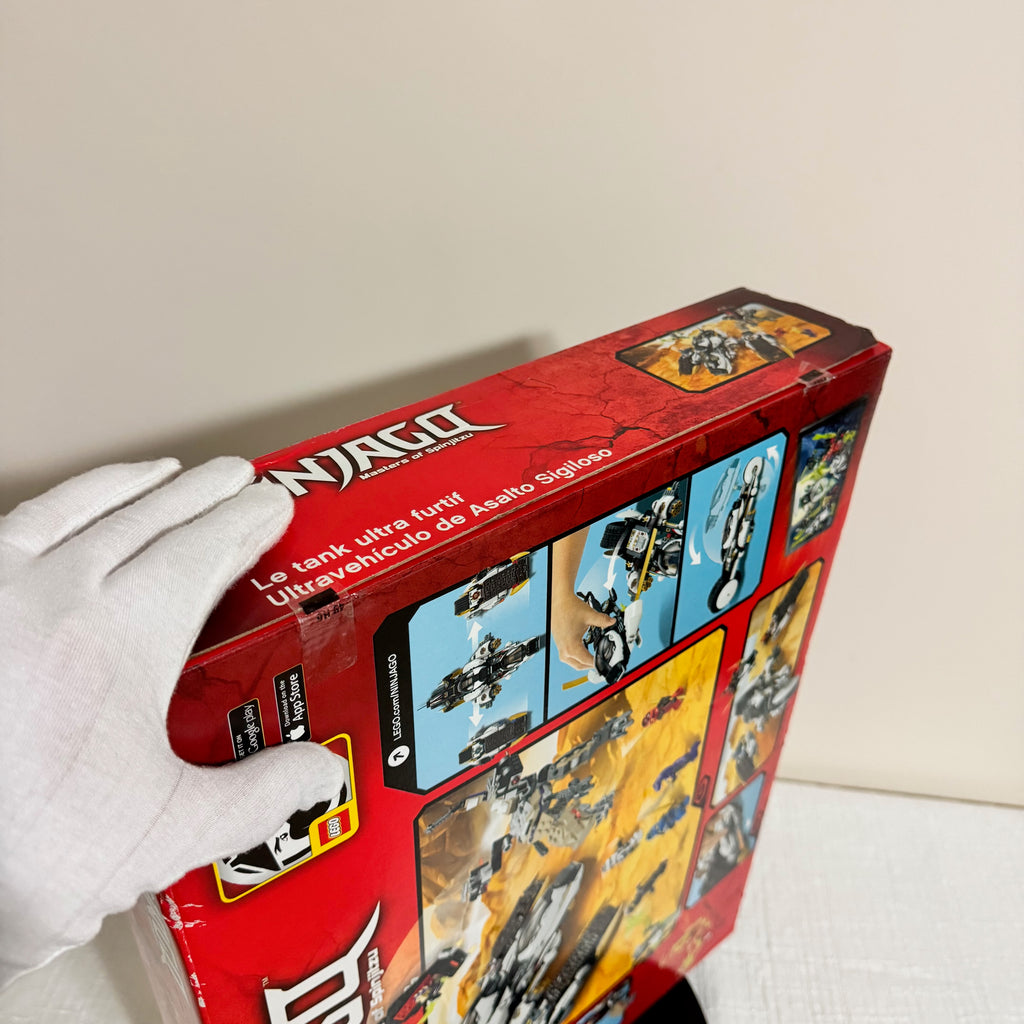 70595 (NISB) LEGO Ninjago Day of the Departed Ultra Stealth Raider