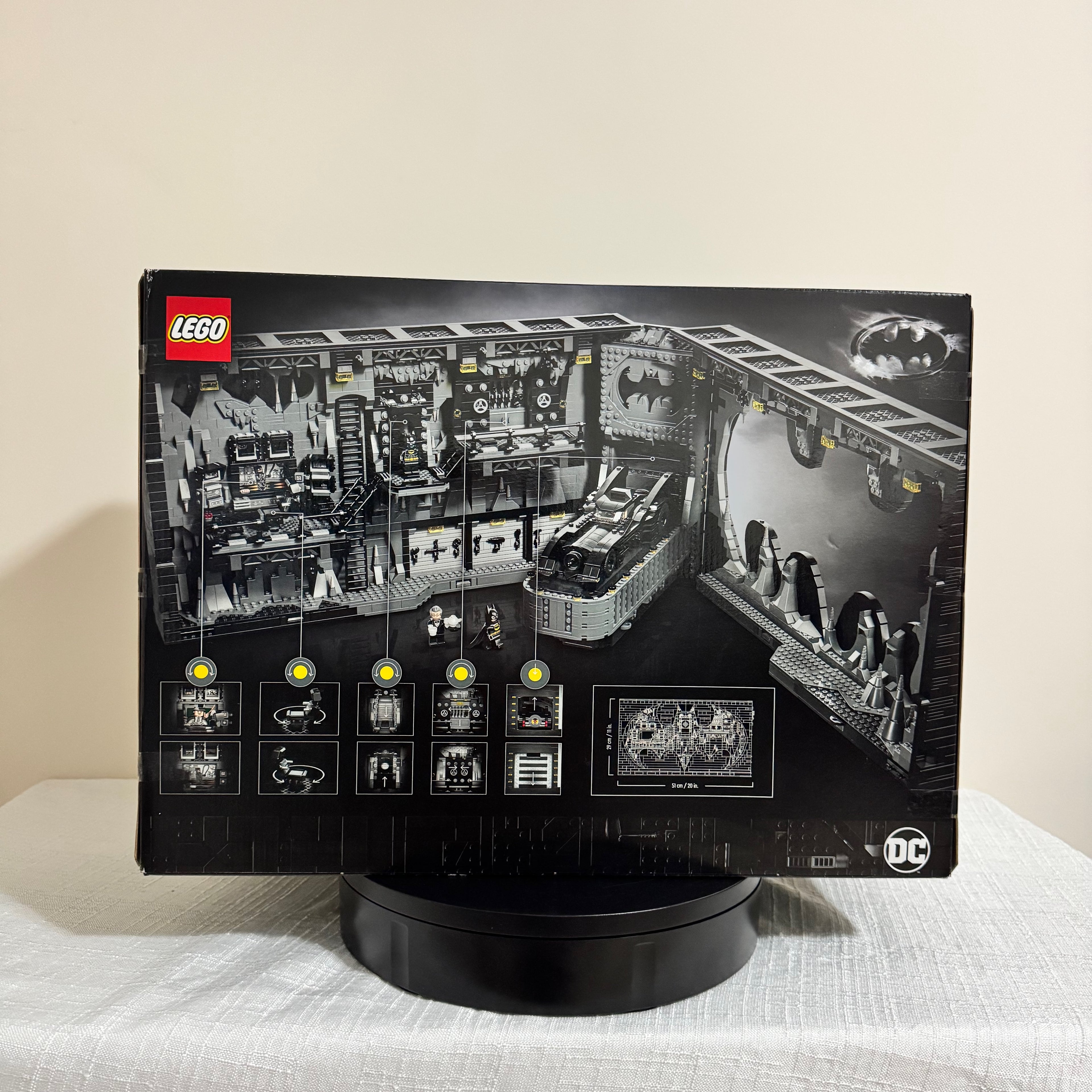 76252 (NISB) LEGO Batman Returns Batcave – Shadow Box