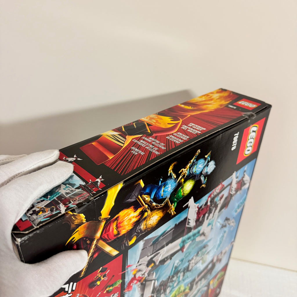 70678 (NISB) LEGO Ninjago Secrets of the Forbidden Spinjitzu Castle of the Forsaken Emperor