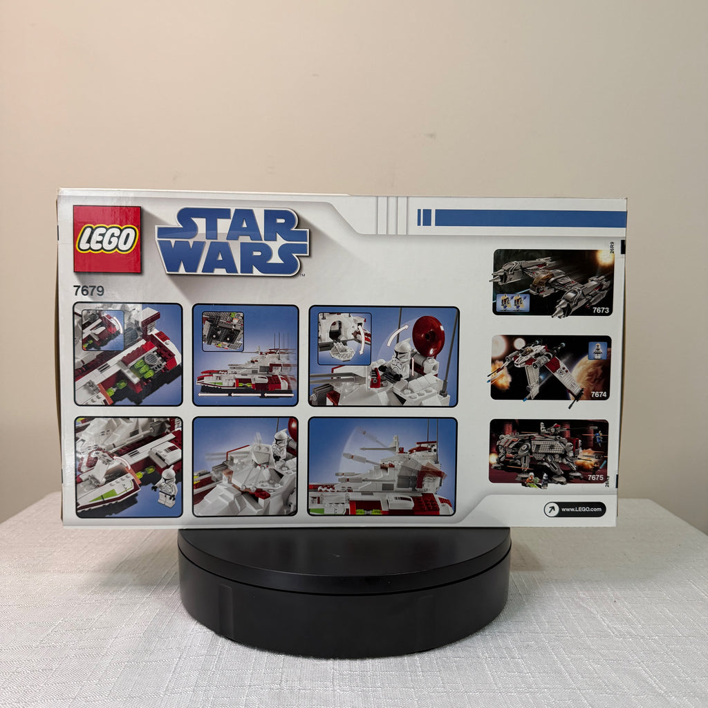 7679 (NISB) LEGO Star Wars The Clone Wars Republic Fighter Tank