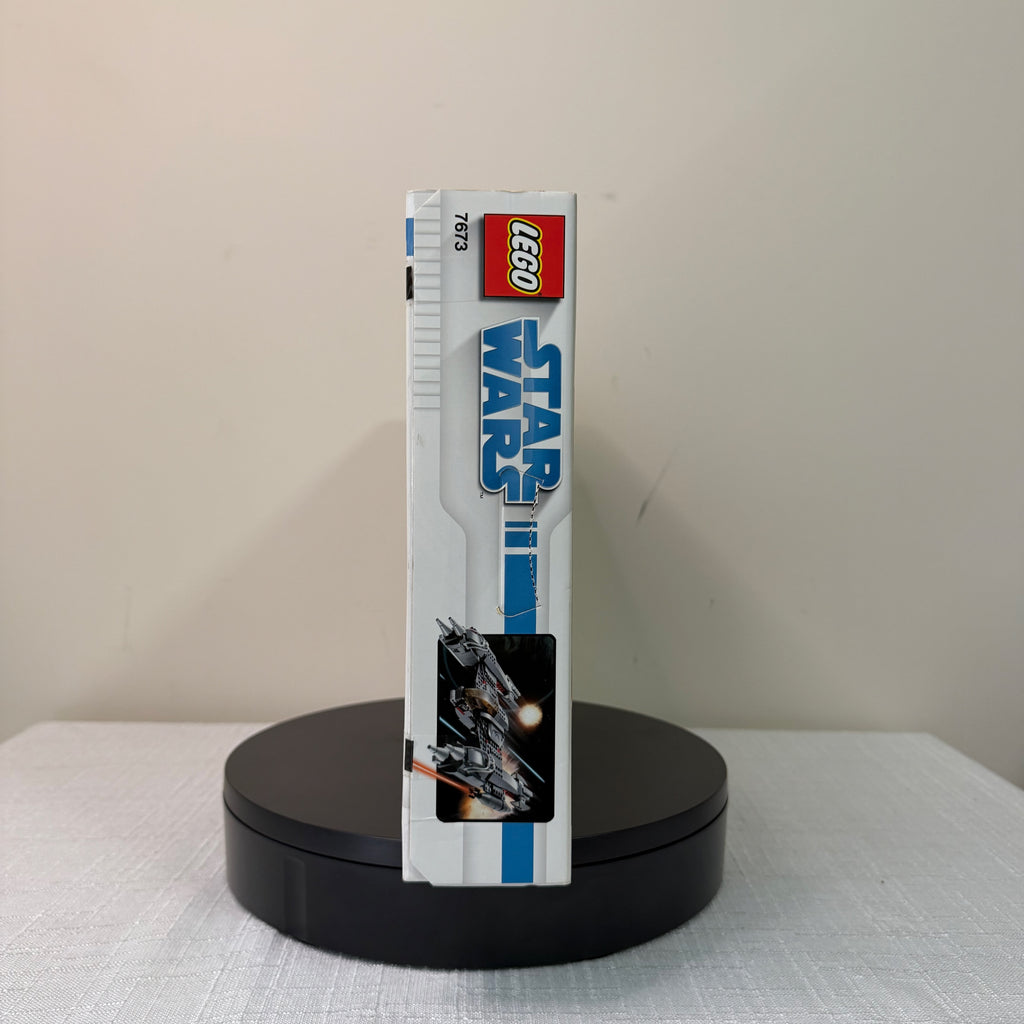 7673 (NISB) LEGO Star Wars The Clone Wars MagnaGuard Starfighter