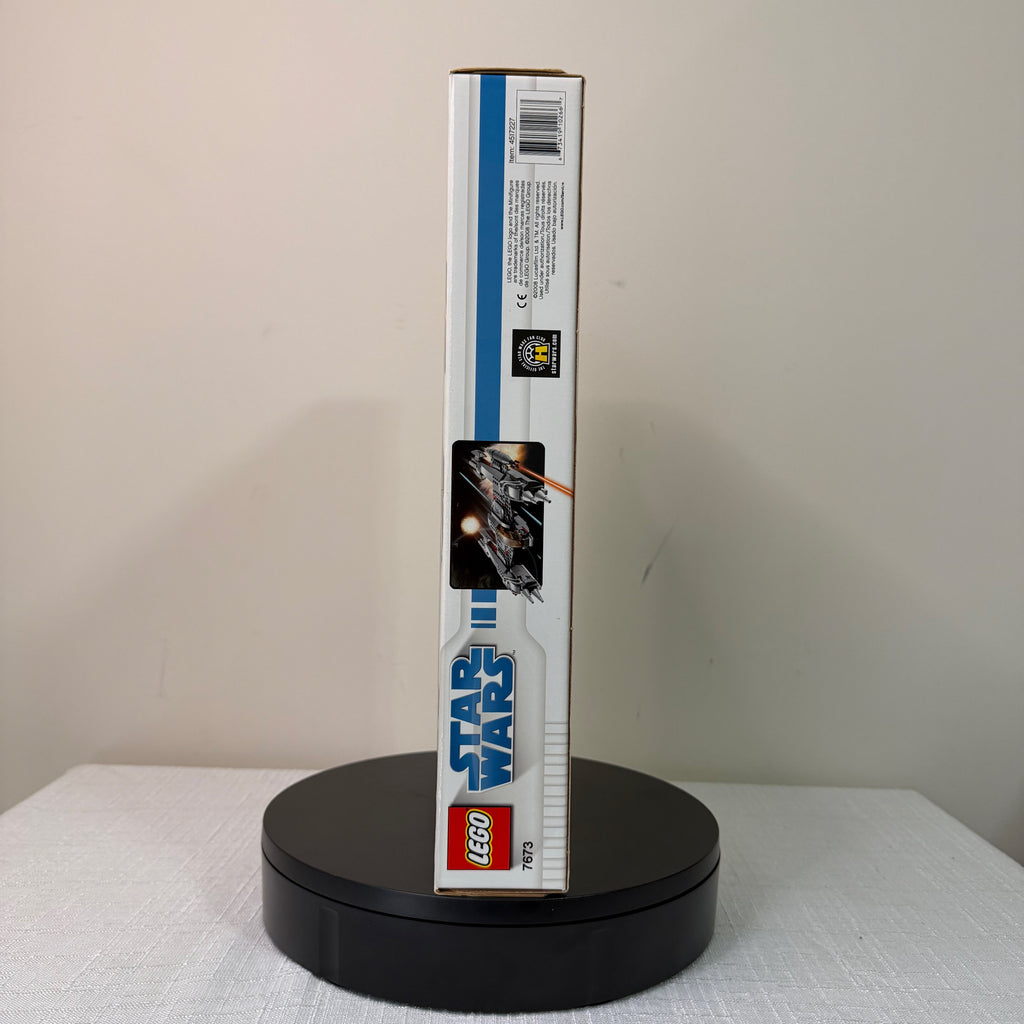 7673 (NISB) LEGO Star Wars The Clone Wars MagnaGuard Starfighter