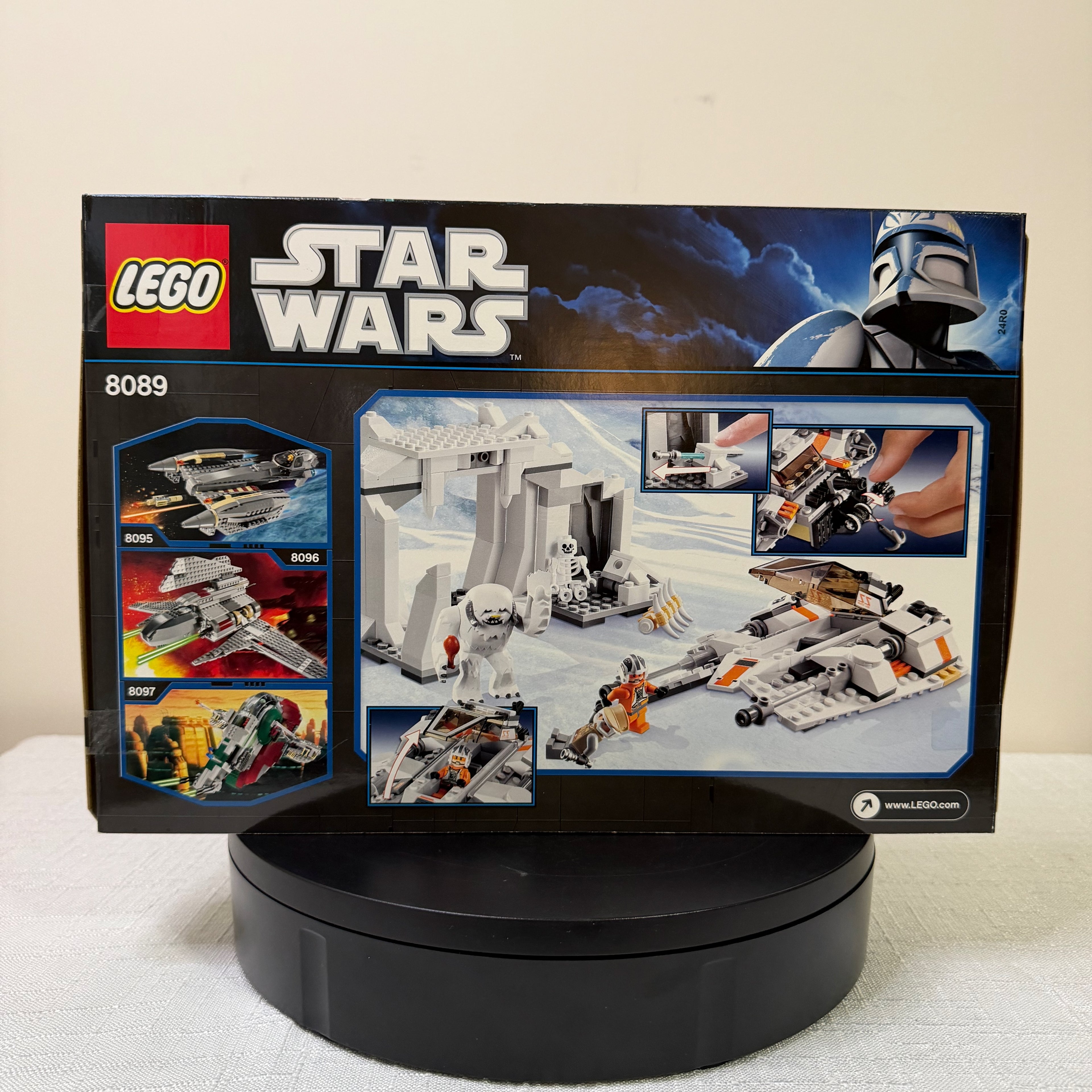 8089 (NISB) LEGO Star Wars Hoth Wampa Cave