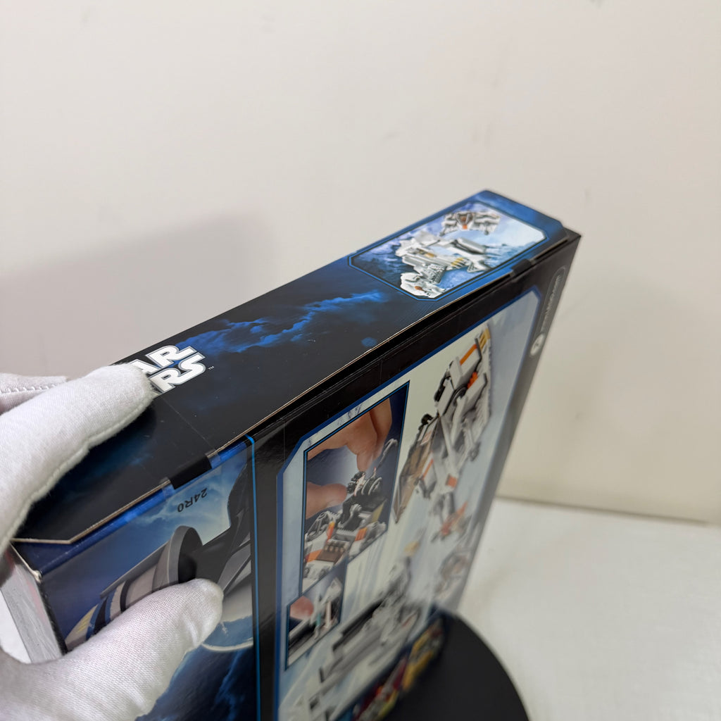 8089 (NISB) LEGO Star Wars Hoth Wampa Cave
