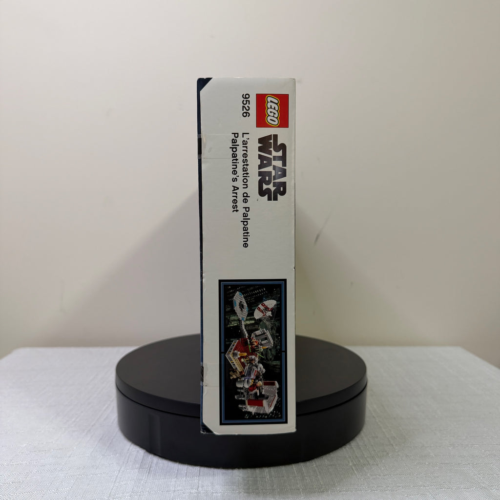 9526 (NISB) LEGO Star Wars Palpatine's Arrest
