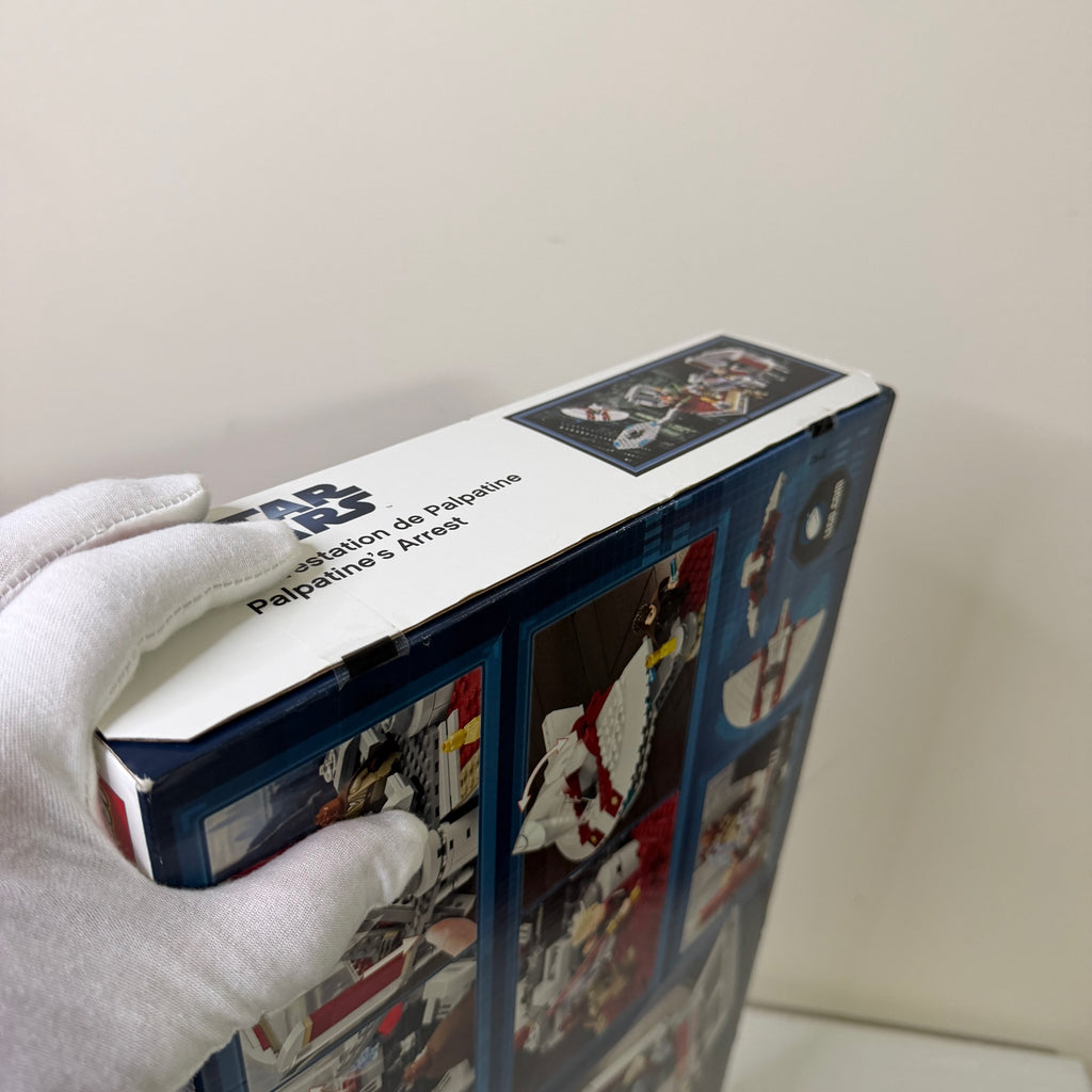 9526 (NISB) LEGO Star Wars Palpatine's Arrest