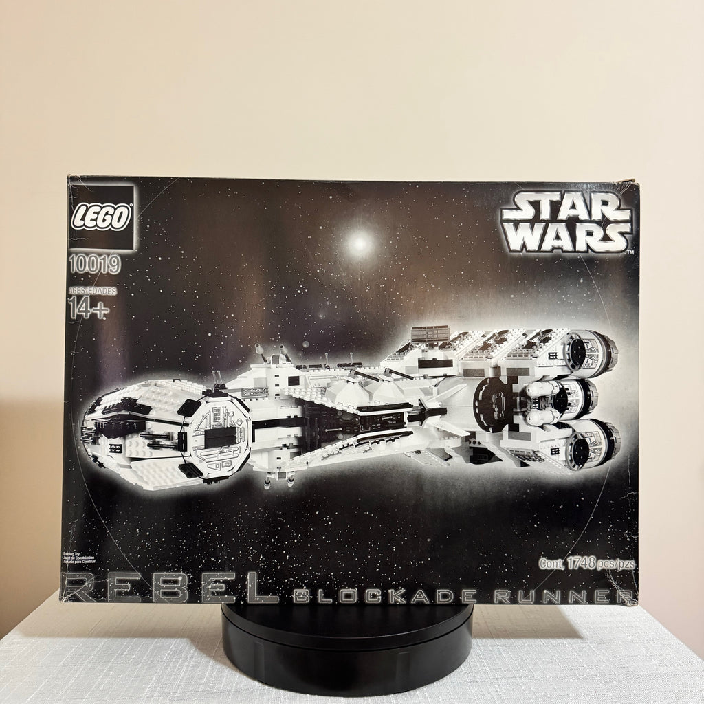10019 (NISB) LEGO Star Wars UCS Rebel Blockade Runner (black box)