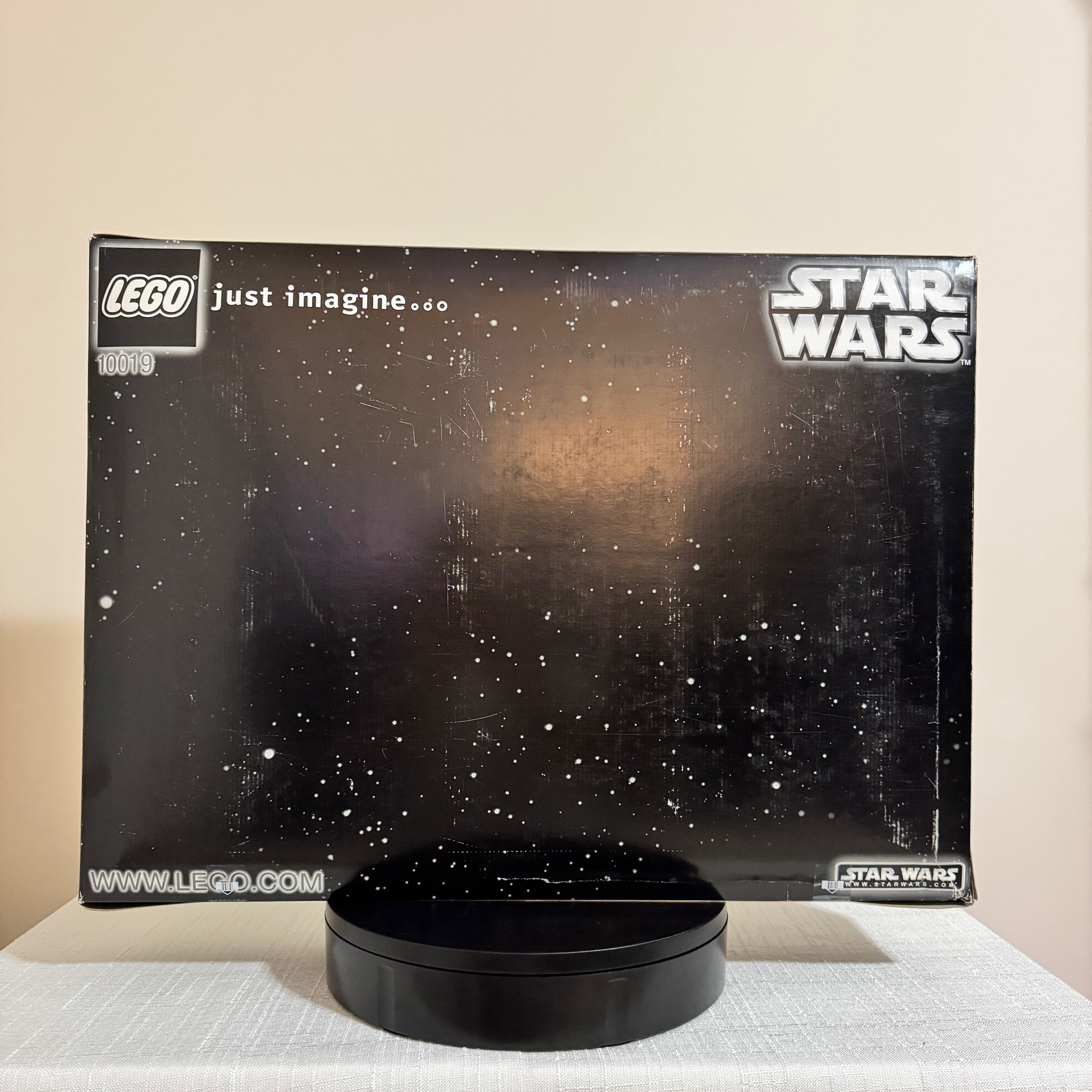 10019 (NISB) LEGO Star Wars UCS Rebel Blockade Runner (black box)