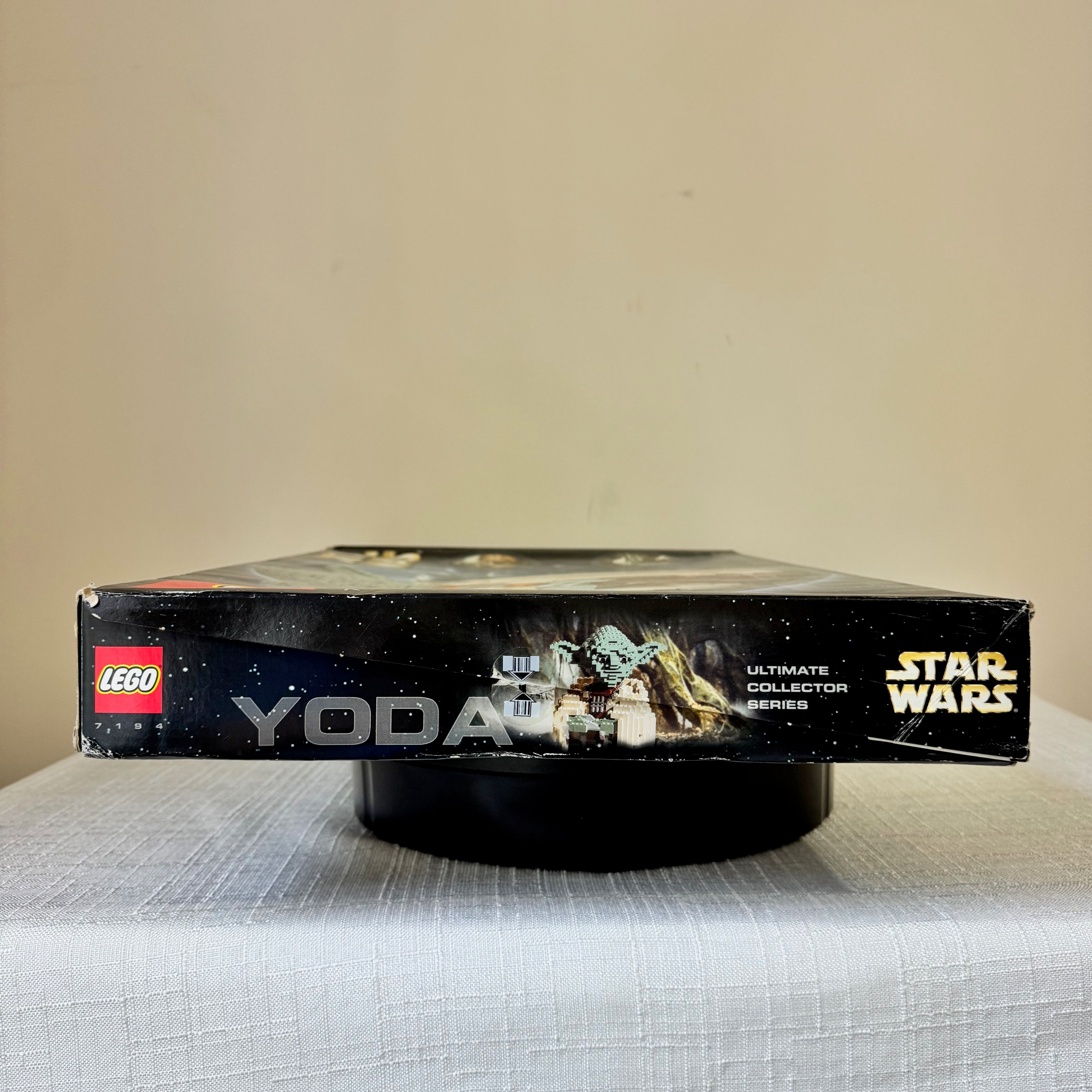 7194 (NISB) LEGO Star Wars UCS Yoda
