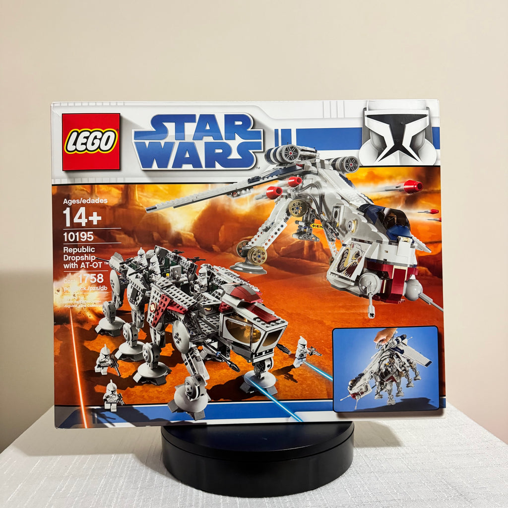 10195 (NISB) LEGO Star Wars The Clone Wars Republic Dropship with AT-OT Walker