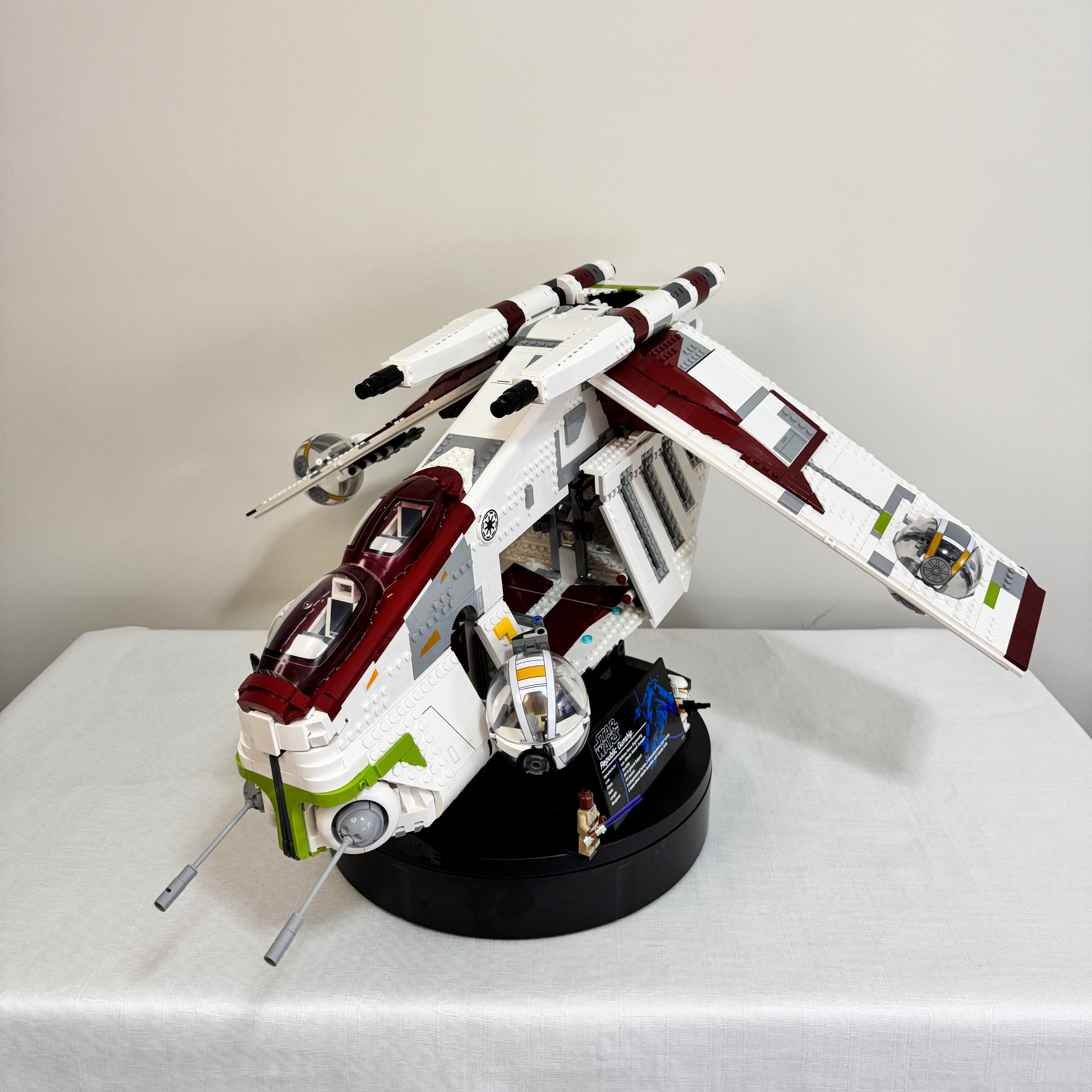 75309 (Used 100% Complete) LEGO Star Wars UCS Republic Gunship