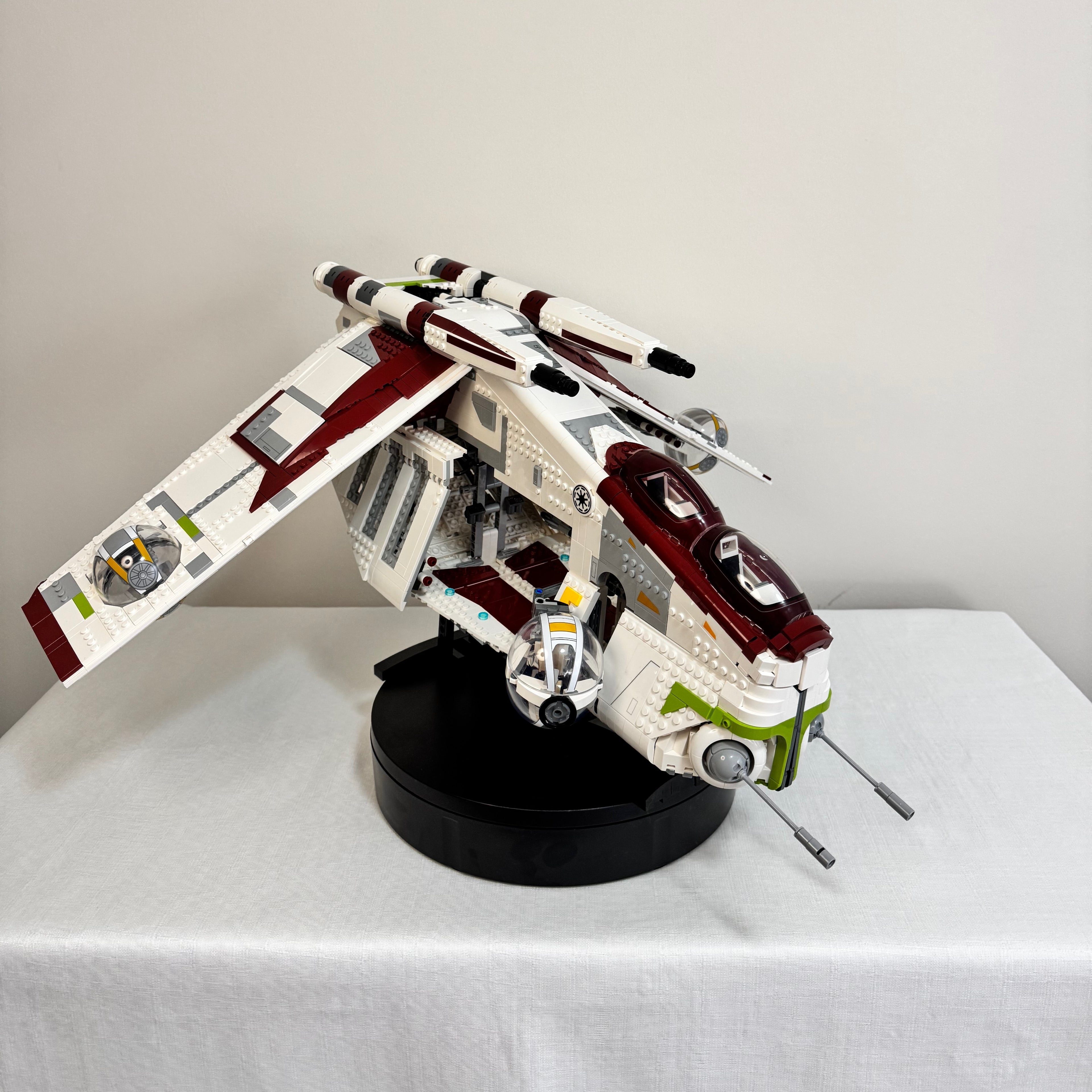 75309 (Used 100% Complete) LEGO Star Wars UCS Republic Gunship
