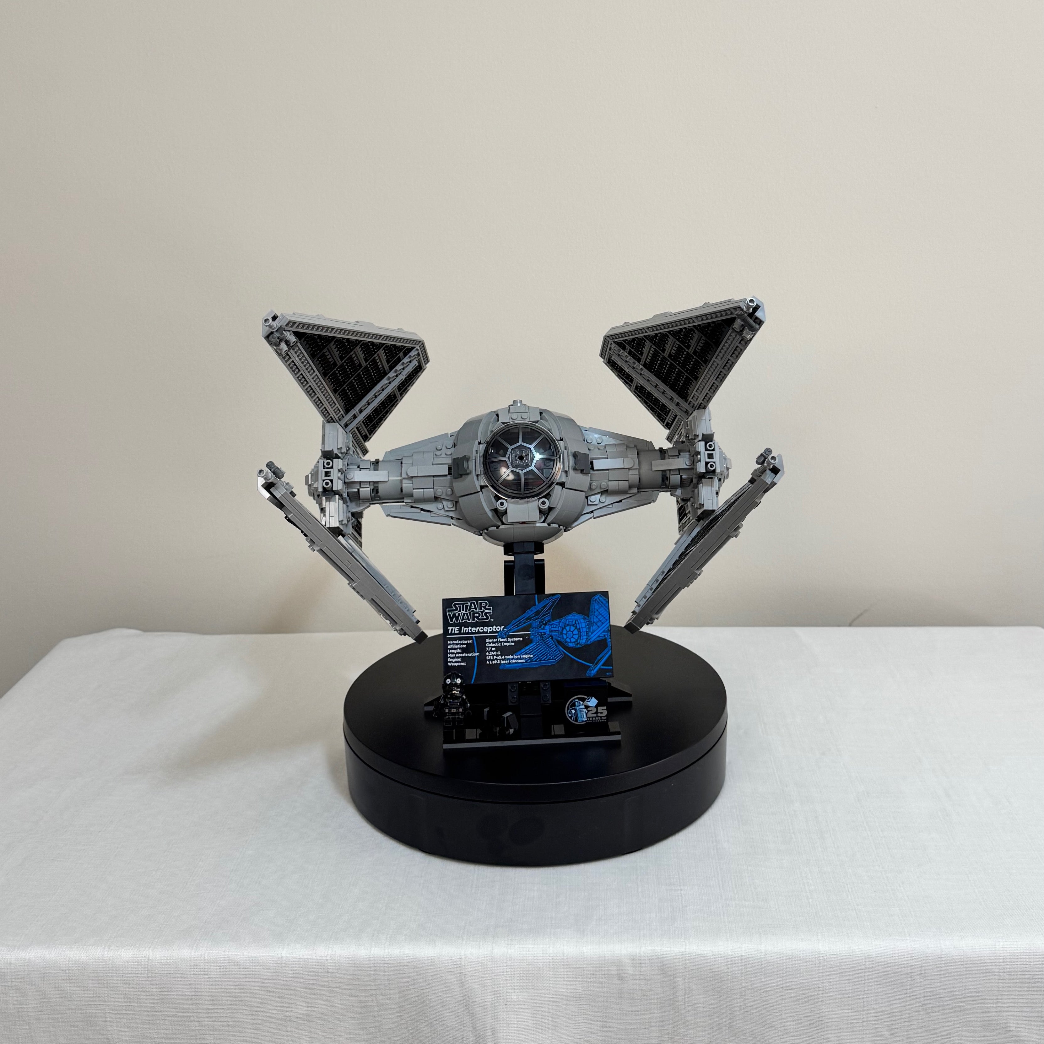 75382 (Used 100% Complete) LEGO Star Wars UCS TIE Interceptor