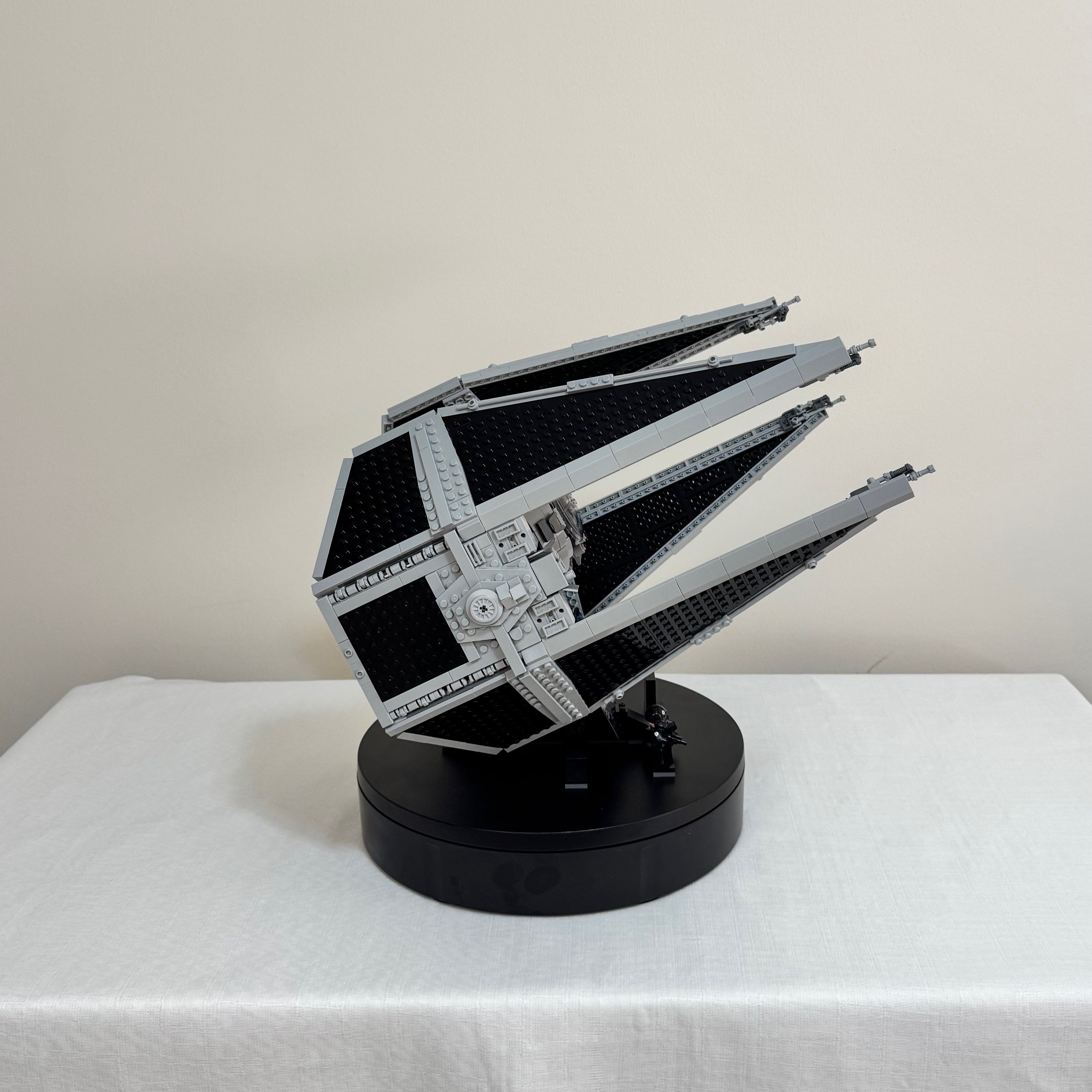 75382 (Used 100% Complete) LEGO Star Wars UCS TIE Interceptor