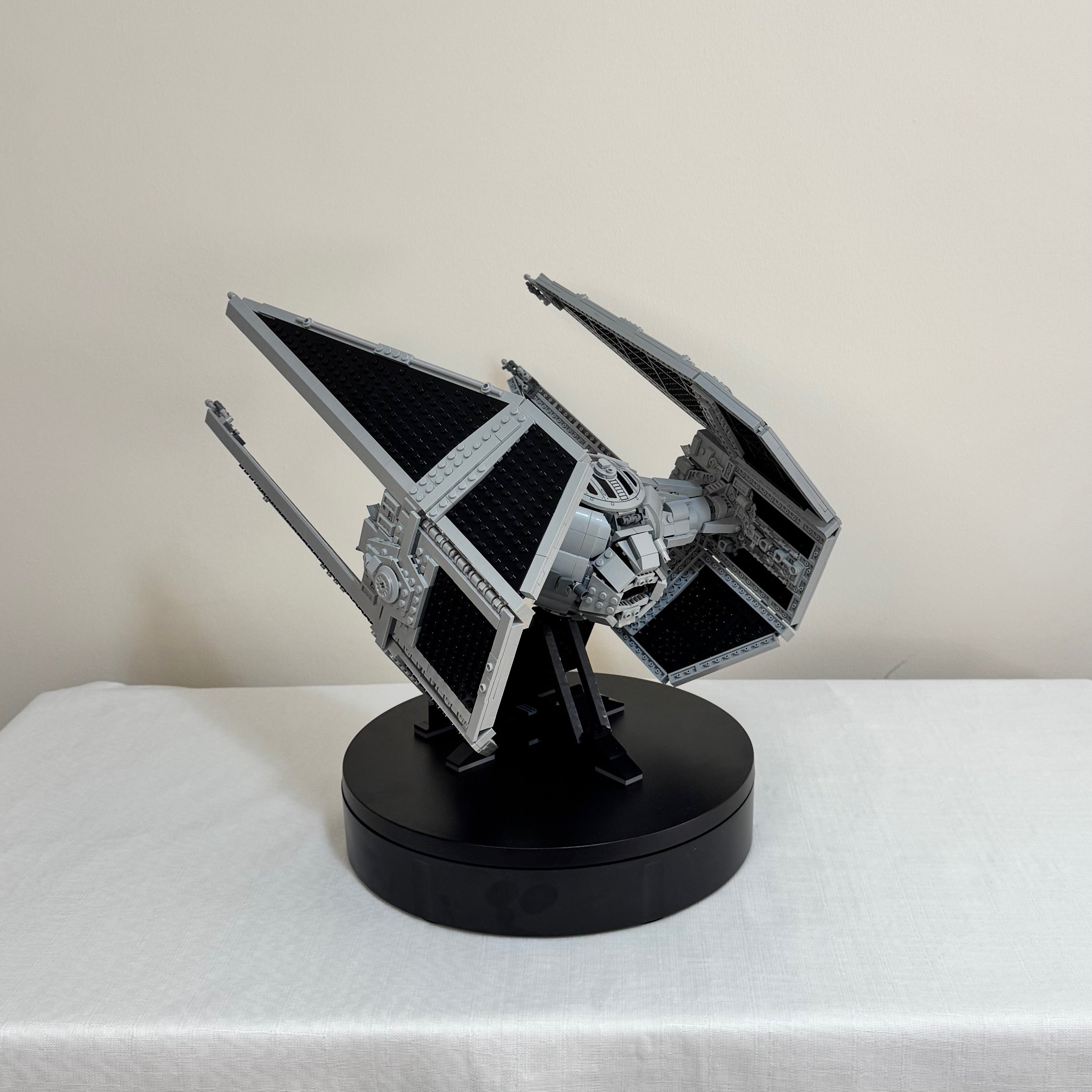 75382 (Used 100% Complete) LEGO Star Wars UCS TIE Interceptor