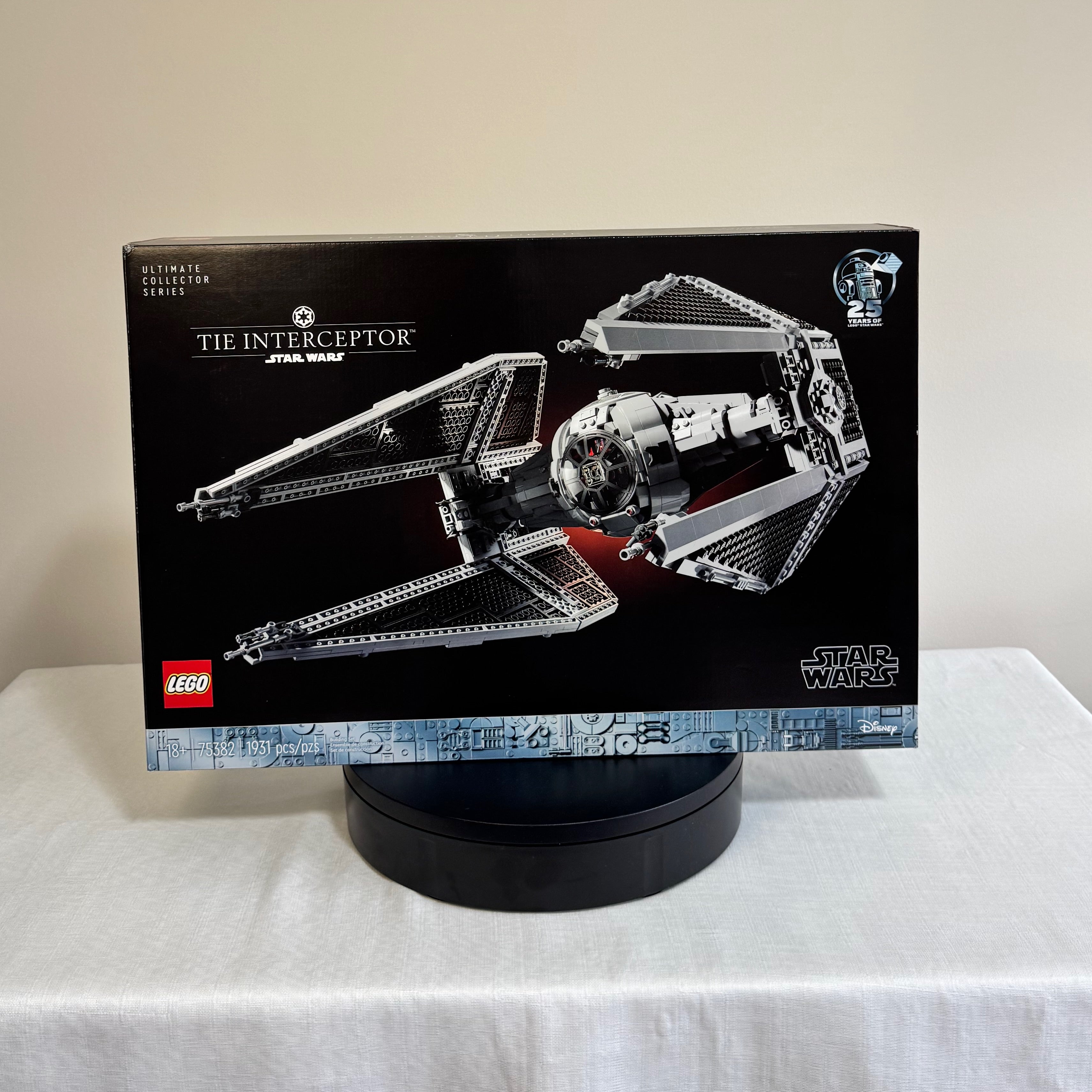 75382 (Used 100% Complete) LEGO Star Wars UCS TIE Interceptor