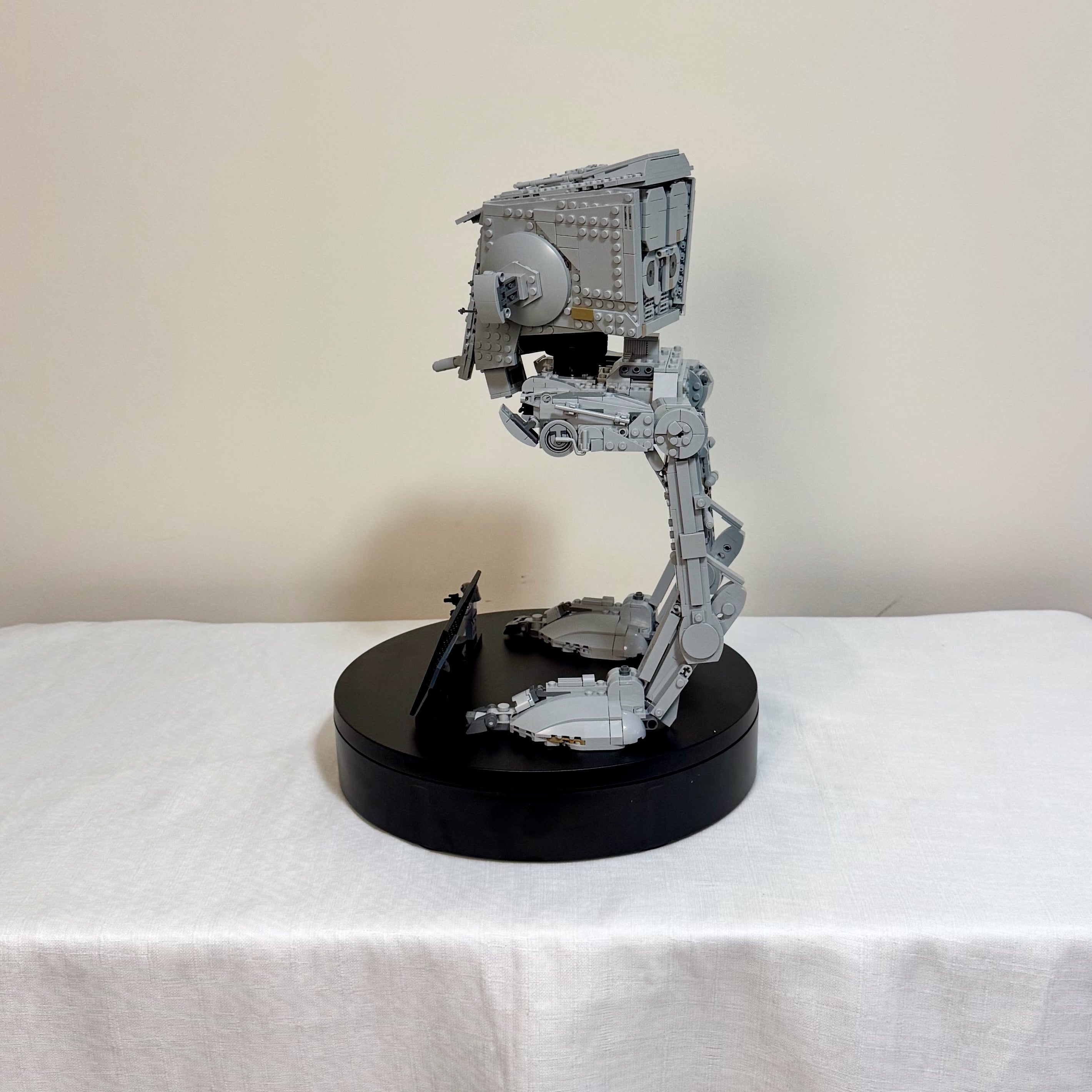 75417 (Used 100% Complete) LEGO Star Wars UCS AT-ST Walker