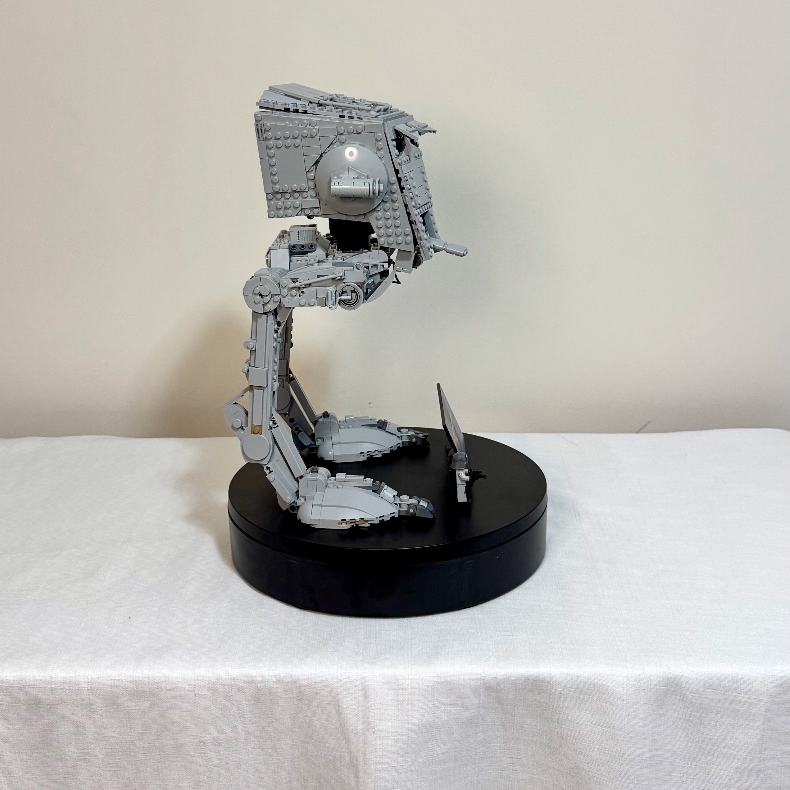 75417 (Used 100% Complete) LEGO Star Wars UCS AT-ST Walker