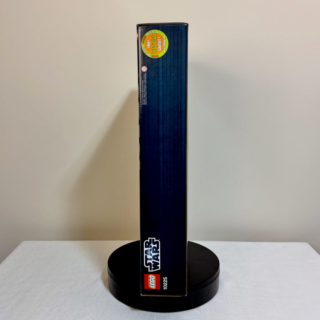 10225 (NISB) LEGO Star Wars UCS R2-D2