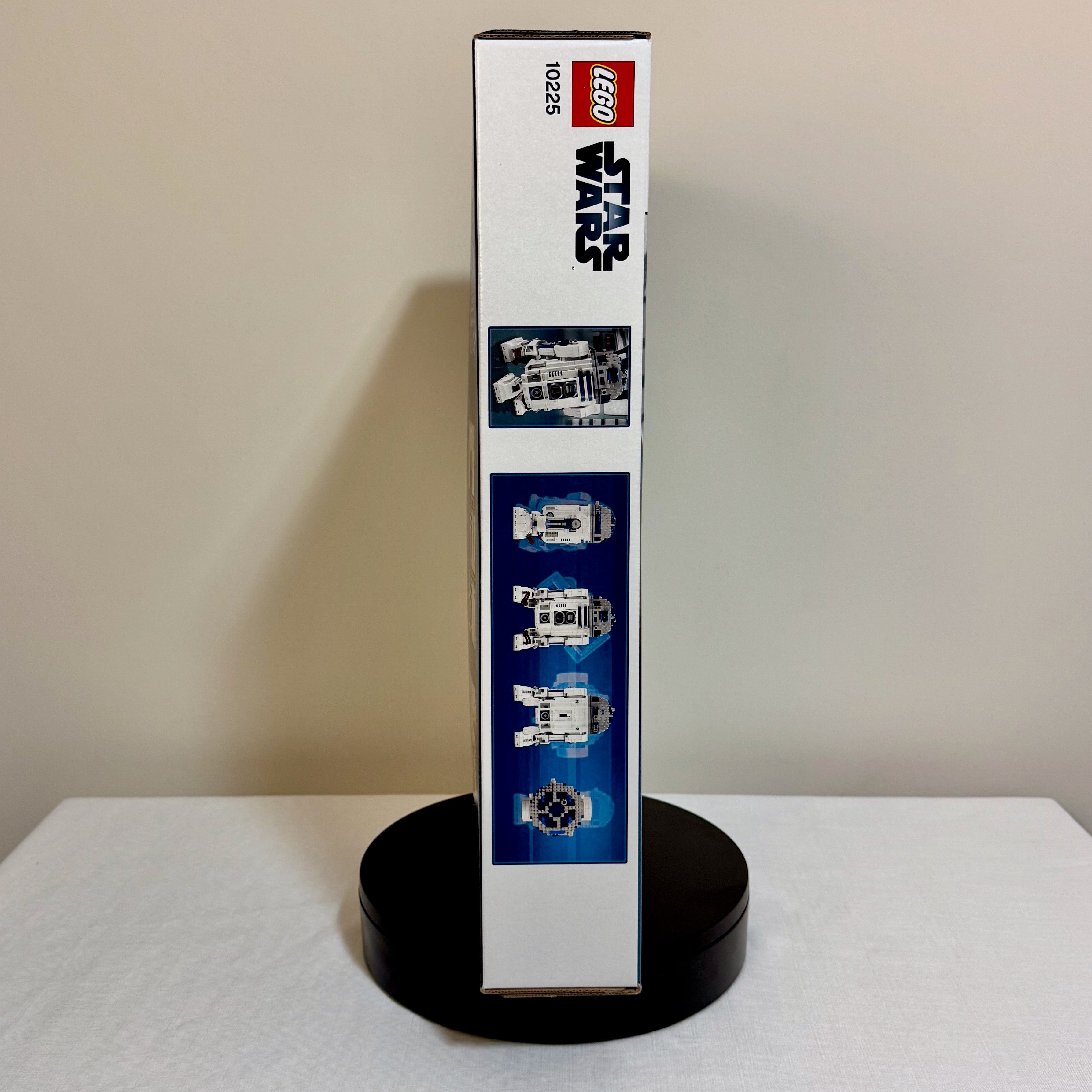 10225 (NISB) LEGO Star Wars UCS R2-D2