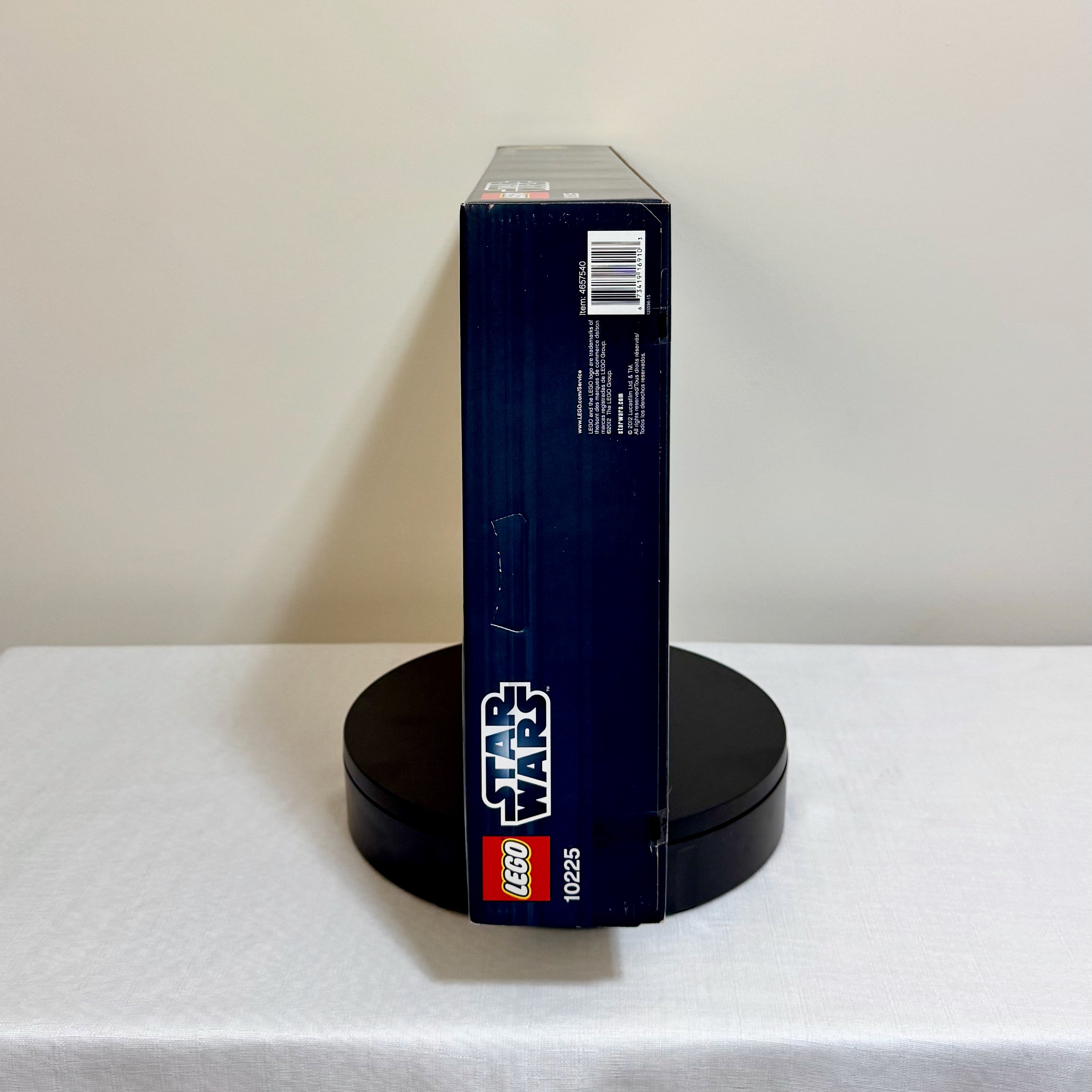 10225 (NISB) LEGO Star Wars UCS R2-D2