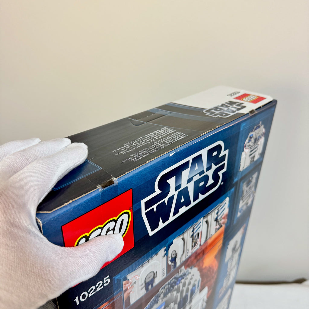 10225 (NISB) LEGO Star Wars UCS R2-D2