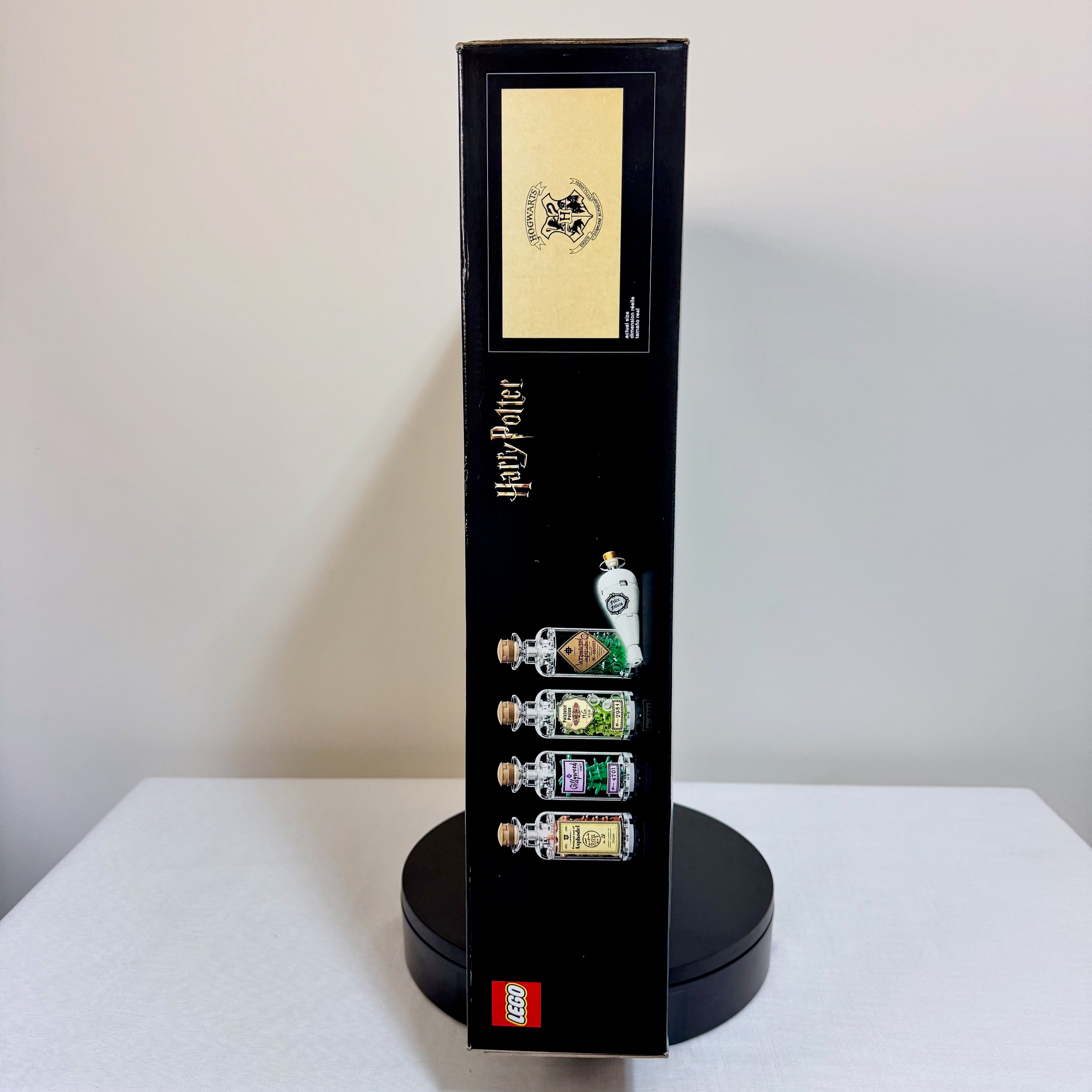 76391 (NISB) LEGO Harry Potter Hogwarts Icons Collectors' Edition