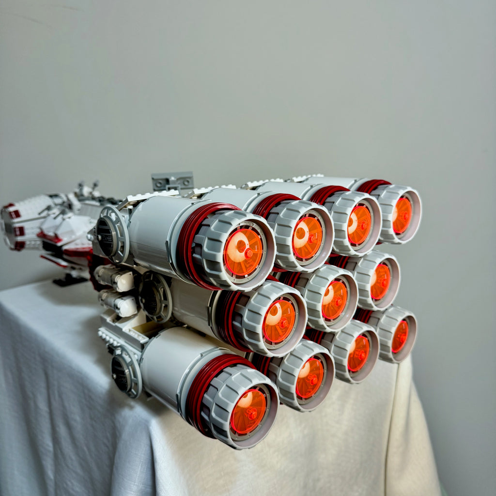 10019 (Used 100% Complete) LEGO Star Wars UCS Rebel Blockade Runner