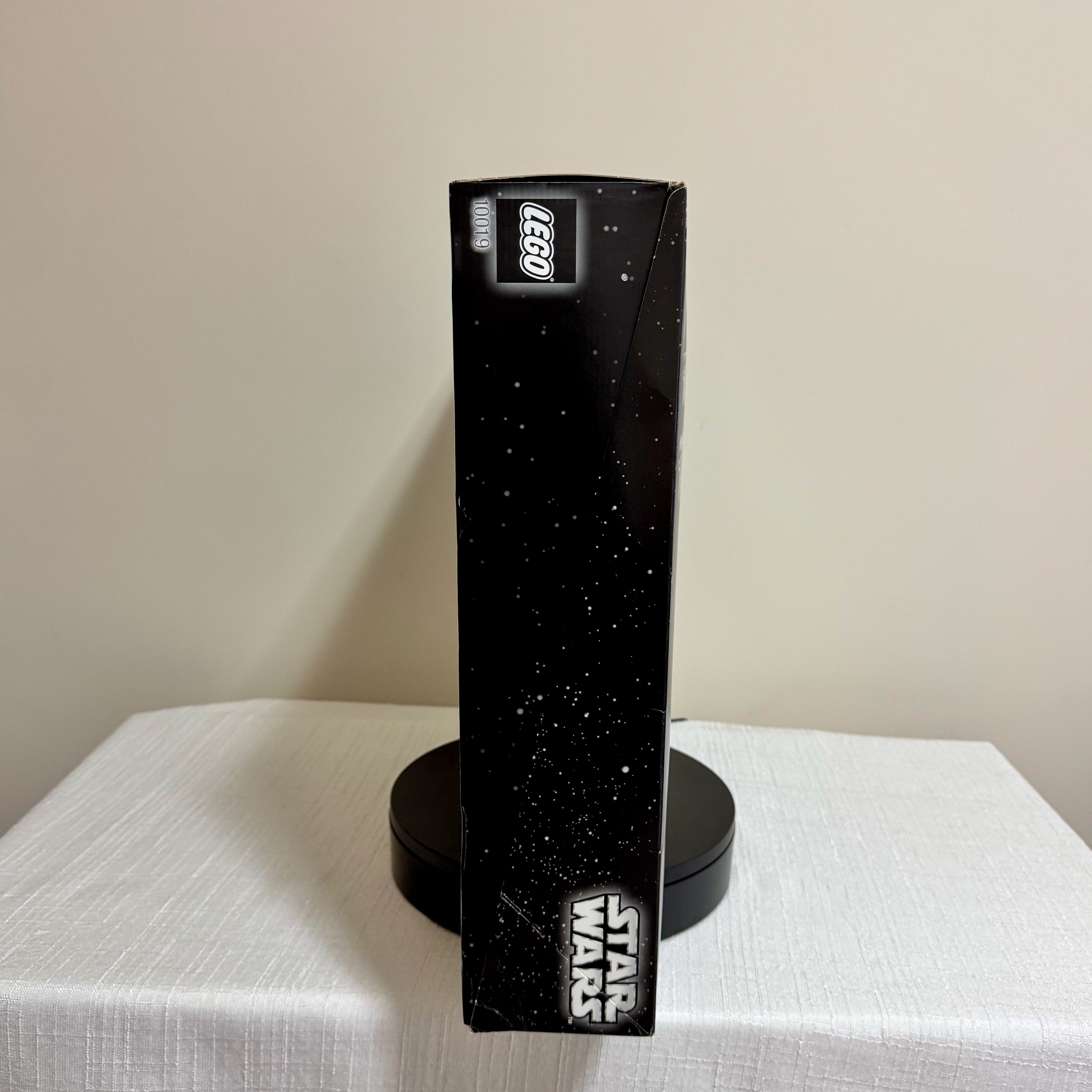 10019 (Used 100% Complete) LEGO Star Wars UCS Rebel Blockade Runner