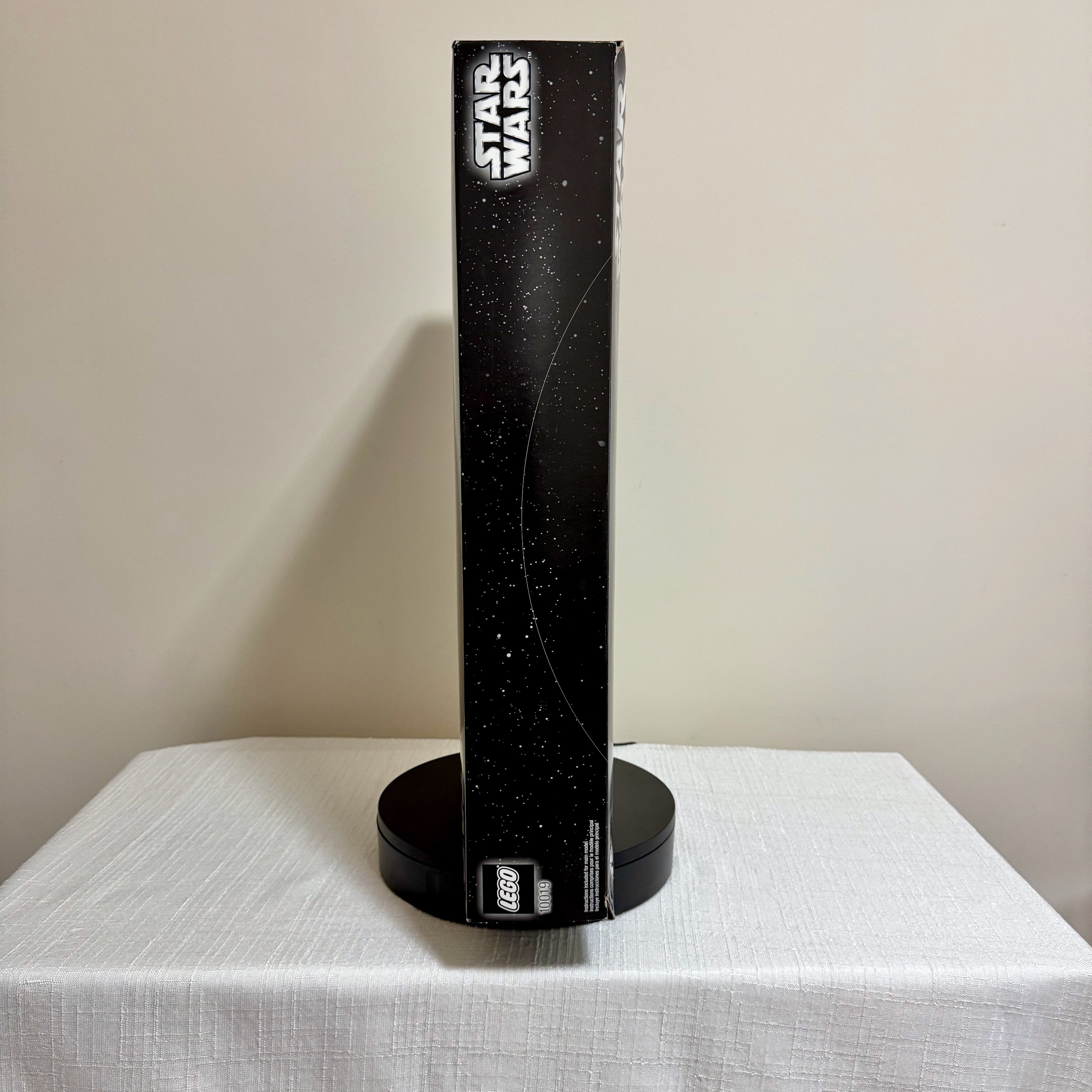 10019 (Used 100% Complete) LEGO Star Wars UCS Rebel Blockade Runner