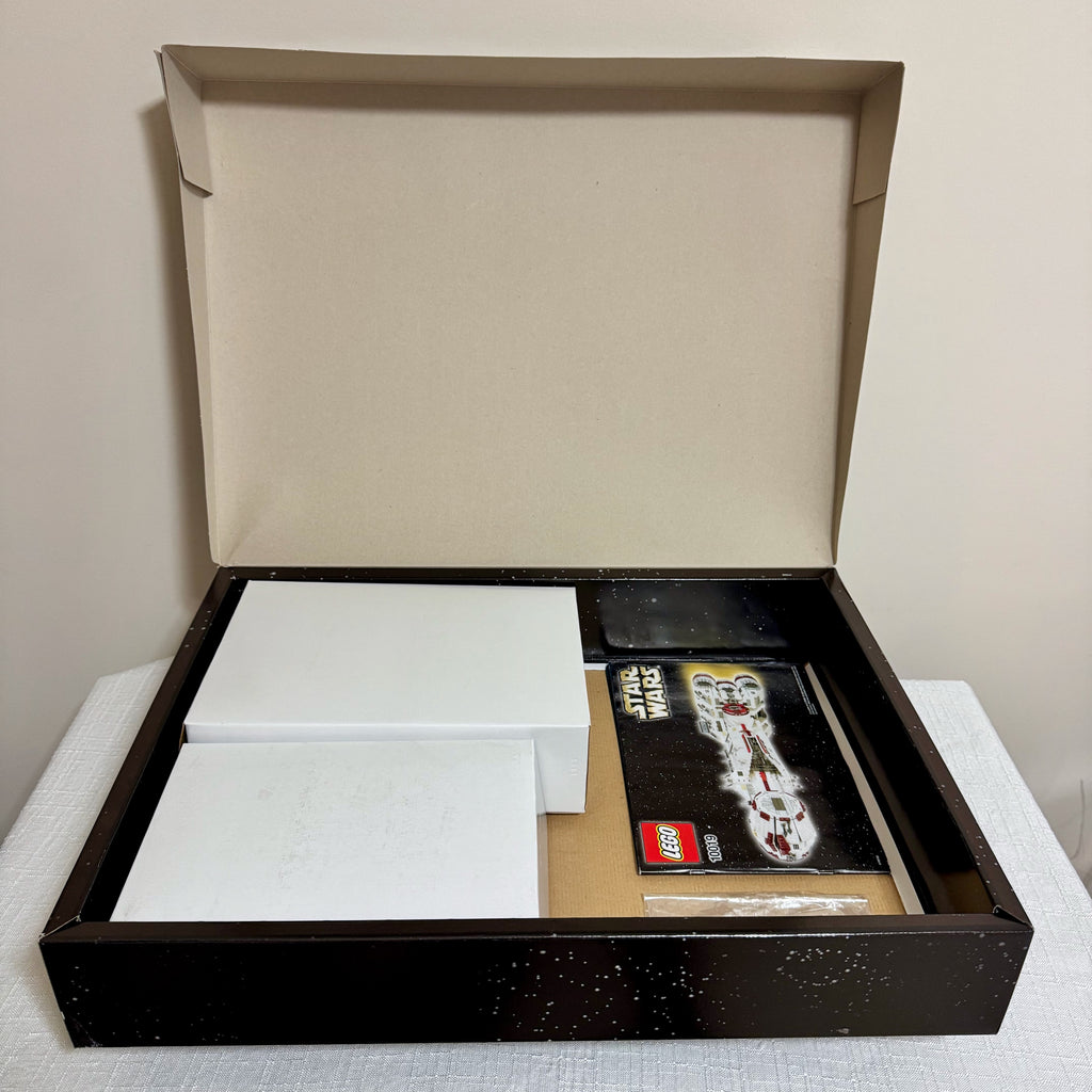 10019 (Used 100% Complete) LEGO Star Wars UCS Rebel Blockade Runner