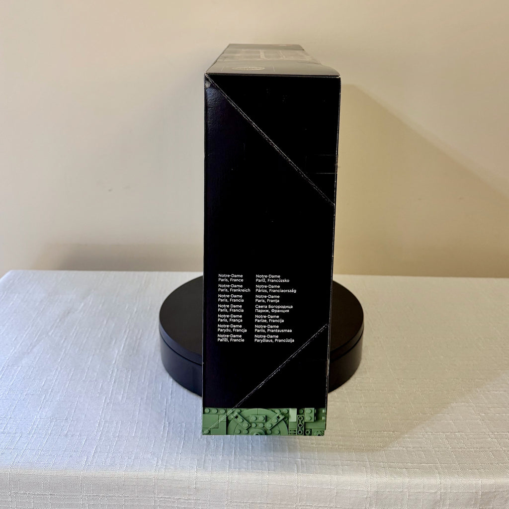 21061 (NISB) LEGO Architecture Notre Dame Cathedral