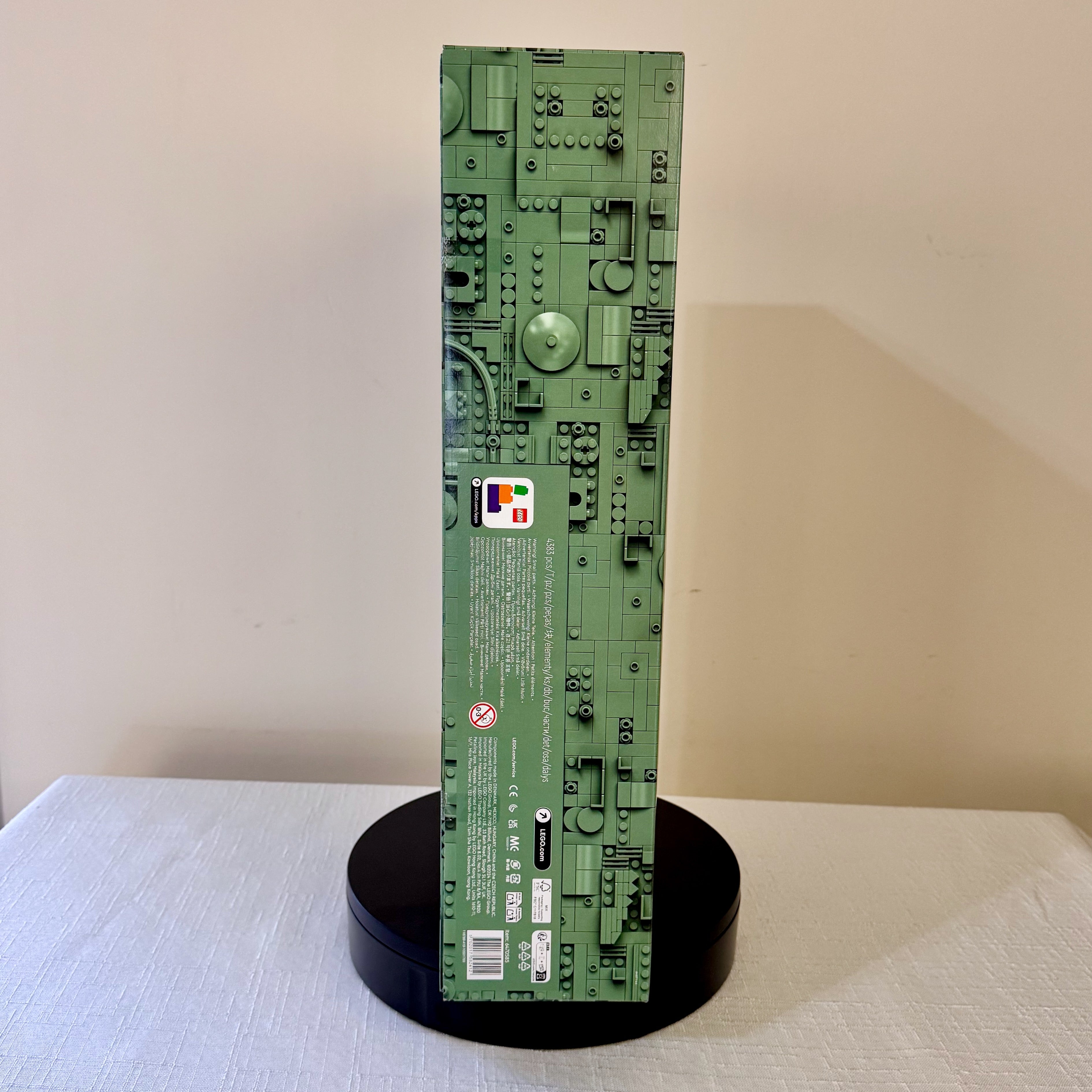 21061 (NISB) LEGO Architecture Notre Dame Cathedral