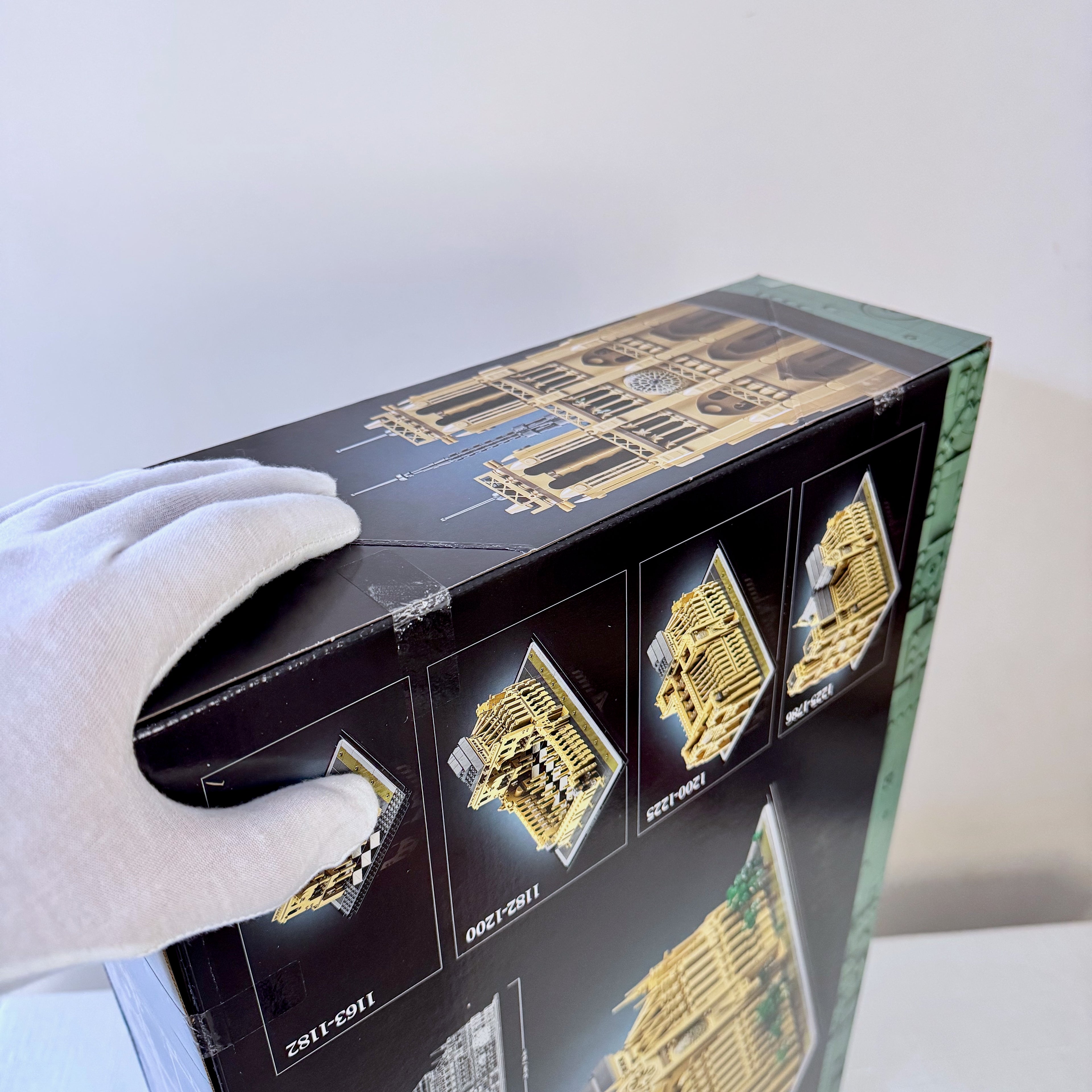 21061 (NISB) LEGO Architecture Notre Dame Cathedral