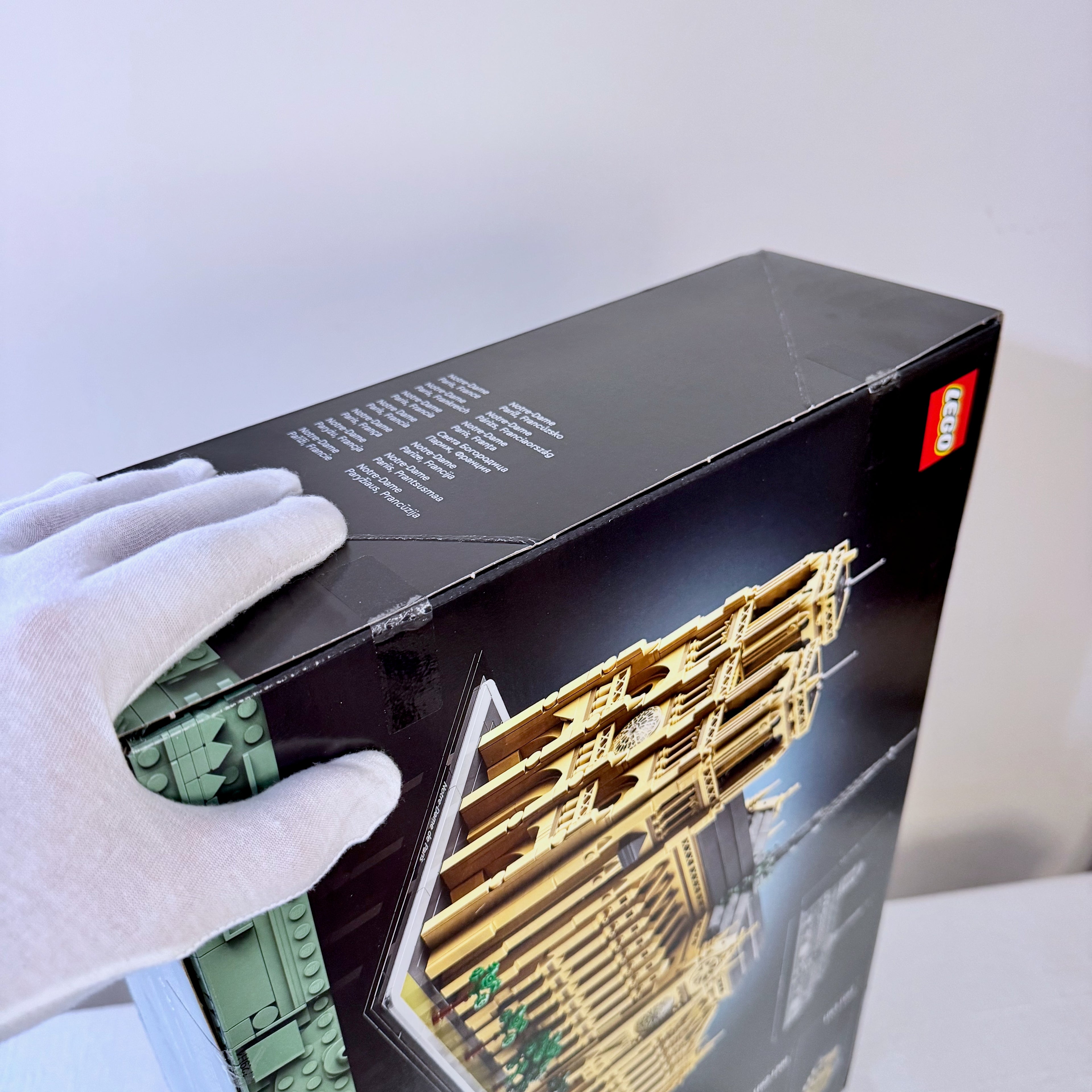 21061 (NISB) LEGO Architecture Notre Dame Cathedral