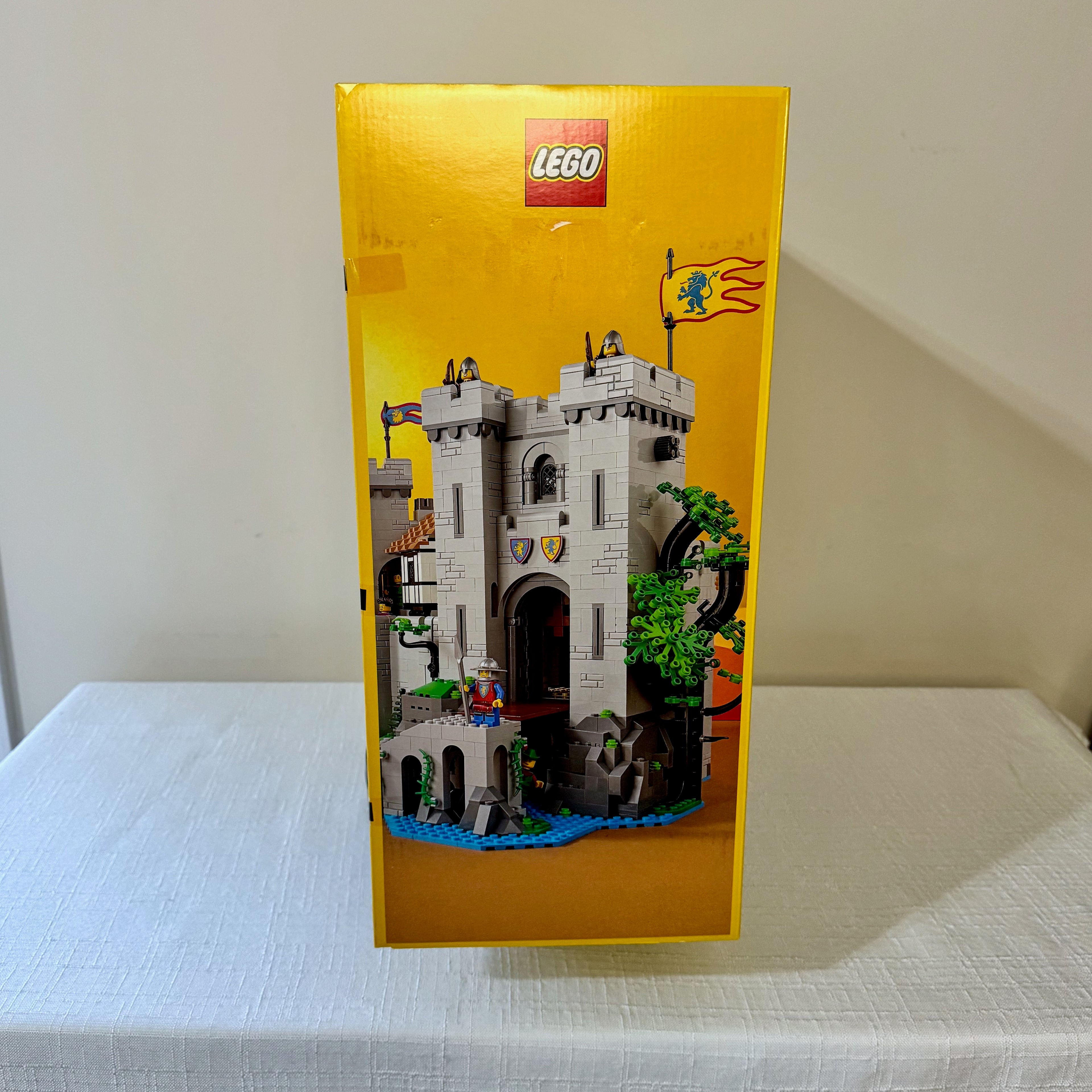 10305 (NISB) LEGO Lion Knights' Castle