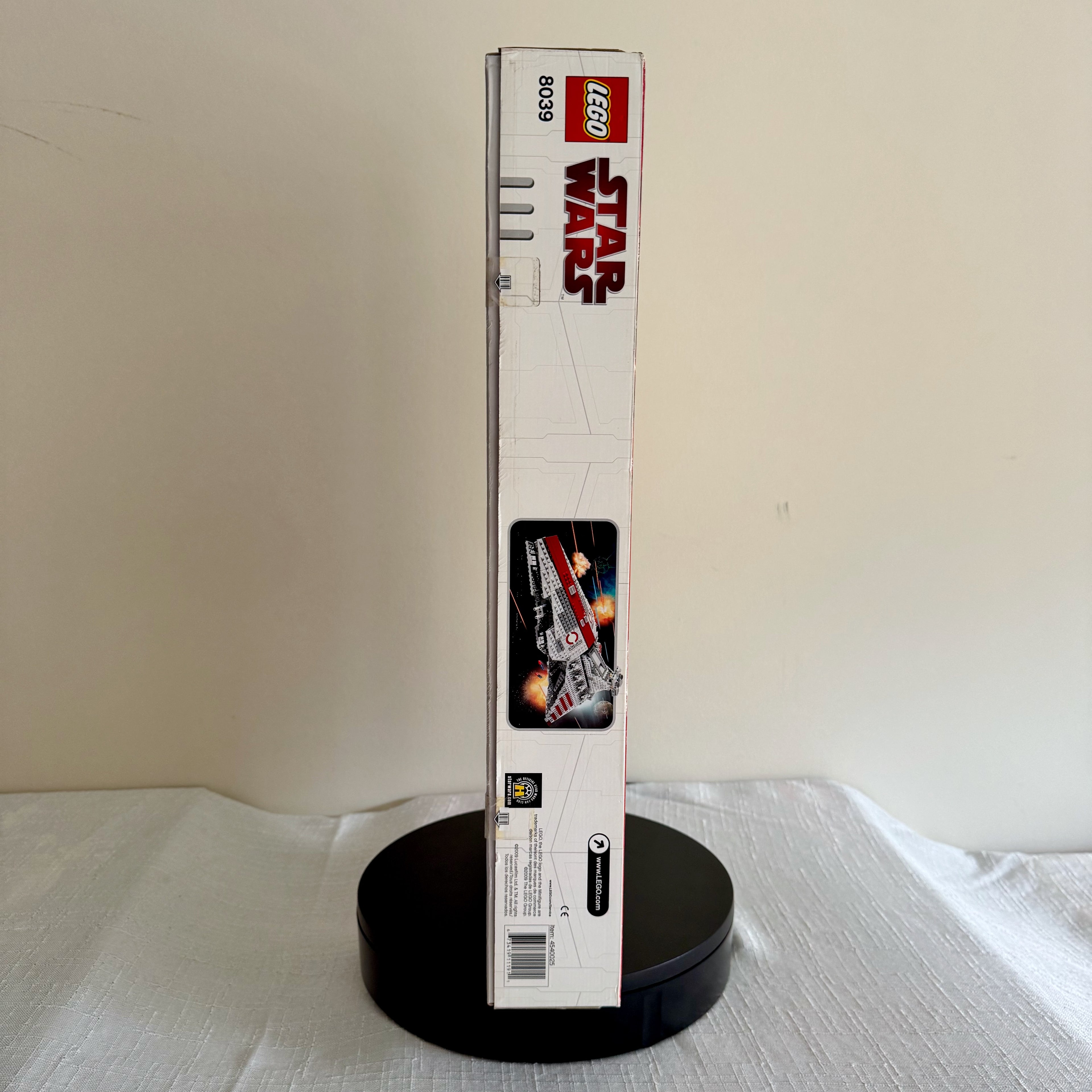 8039 (NISB) LEGO Star Wars The Clone Wars Venator-Class Republic Attack Cruiser