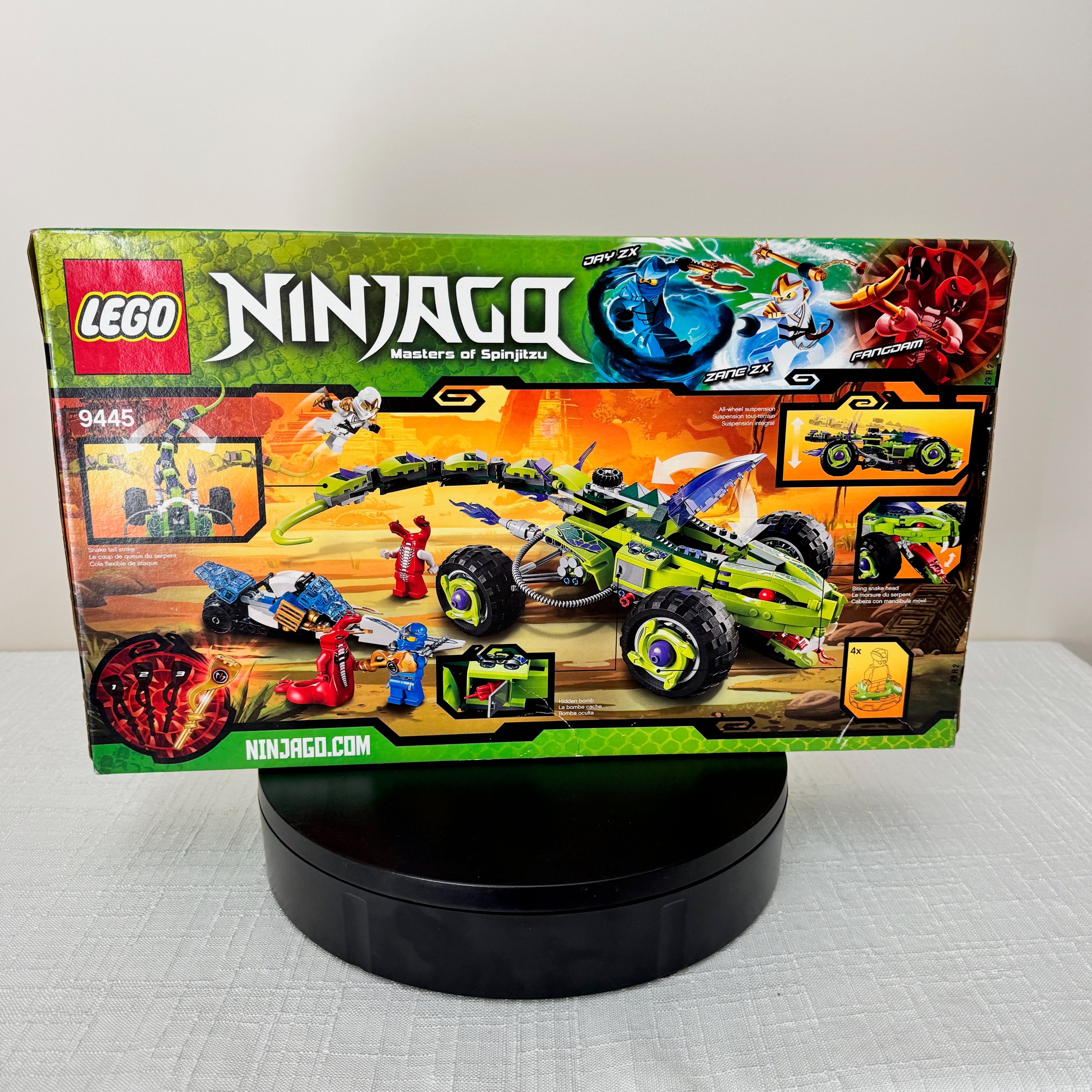 9445 (NISB) LEGO Ninjago Rise of the Snakes Fangpyre Truck Ambush