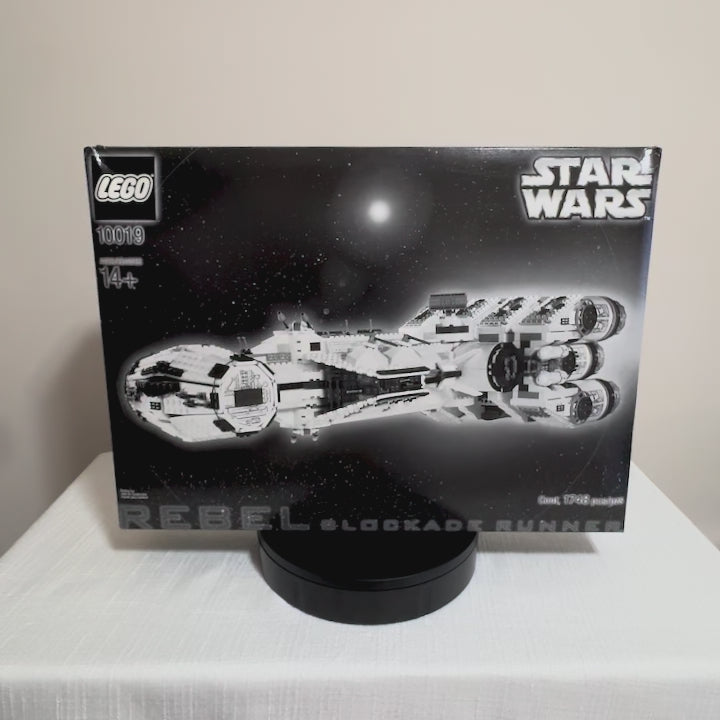 10019 (Used 100% Complete) LEGO Star Wars UCS Rebel Blockade Runner