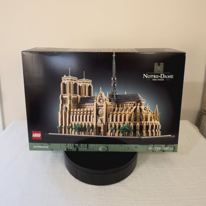 21061 (NISB) LEGO Architecture Notre Dame Cathedral