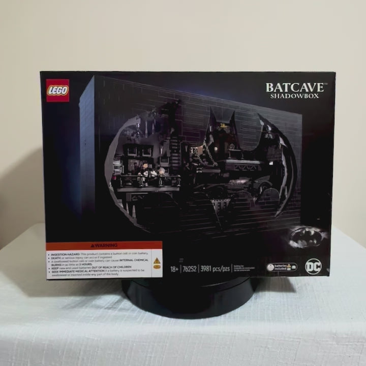 76252 (NISB) LEGO Batman Returns Batcave – Shadow Box