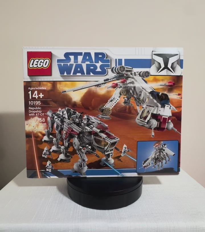 10195 (NISB) LEGO Star Wars The Clone Wars Republic Dropship with AT-OT Walker